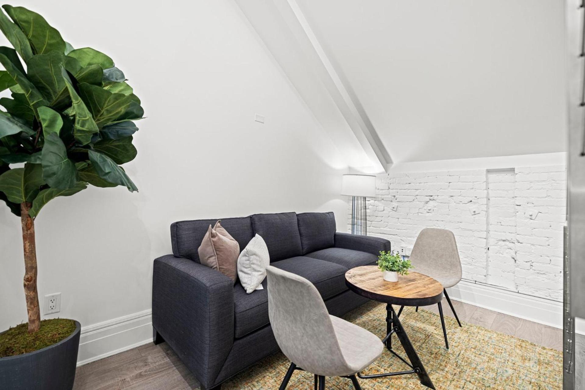 Placemakr Dupont Circle photo 77