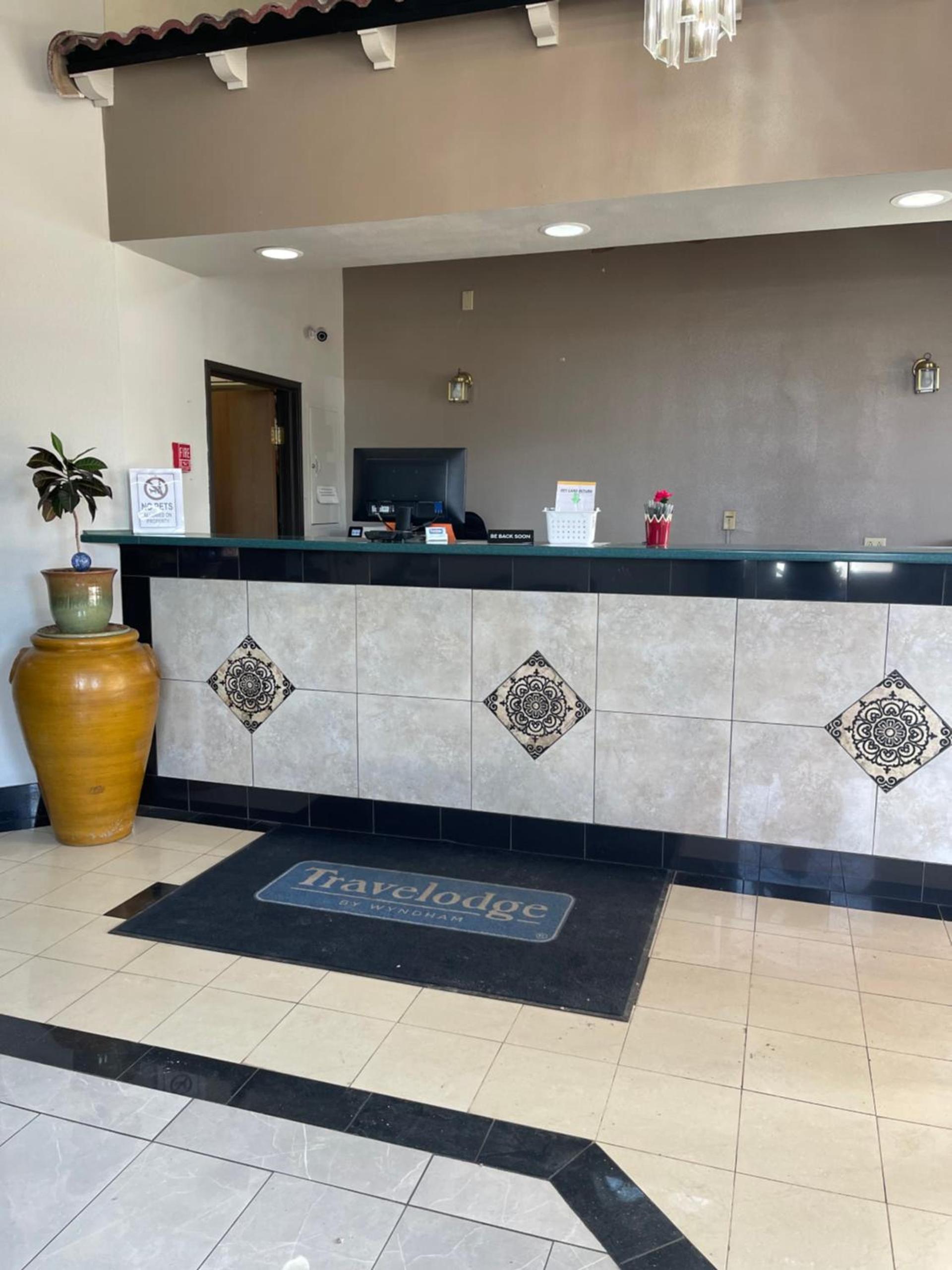 Travelodge by Wyndham Tucson AZ photo 18