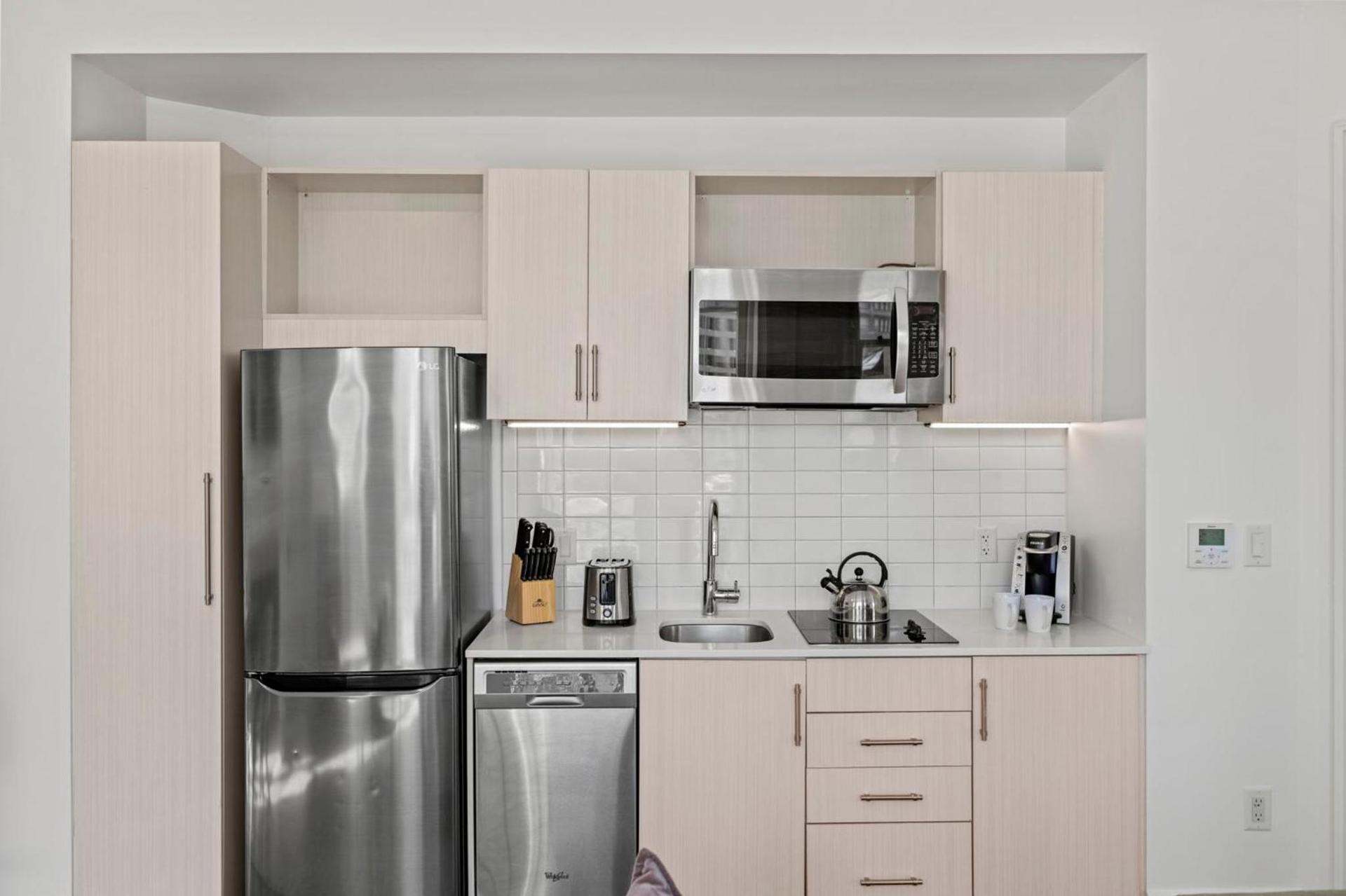 Placemakr Dupont Circle photo 84