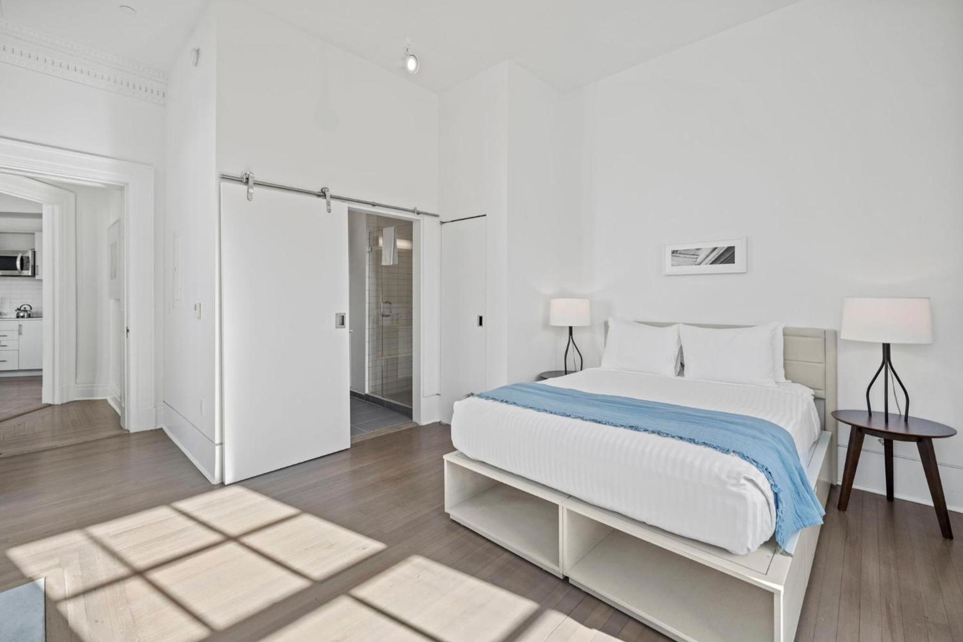 Placemakr Dupont Circle photo 96