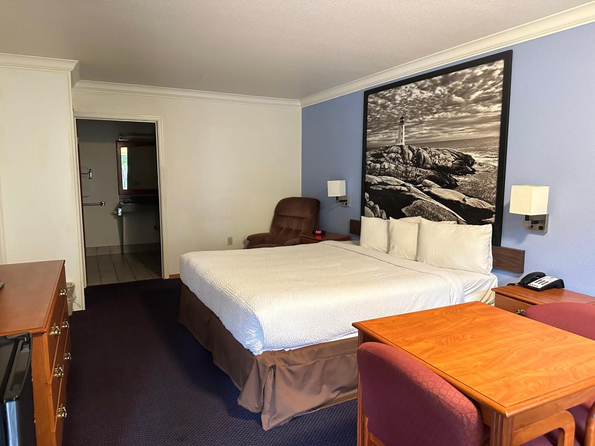 Creekside Inn & Suites photo 10