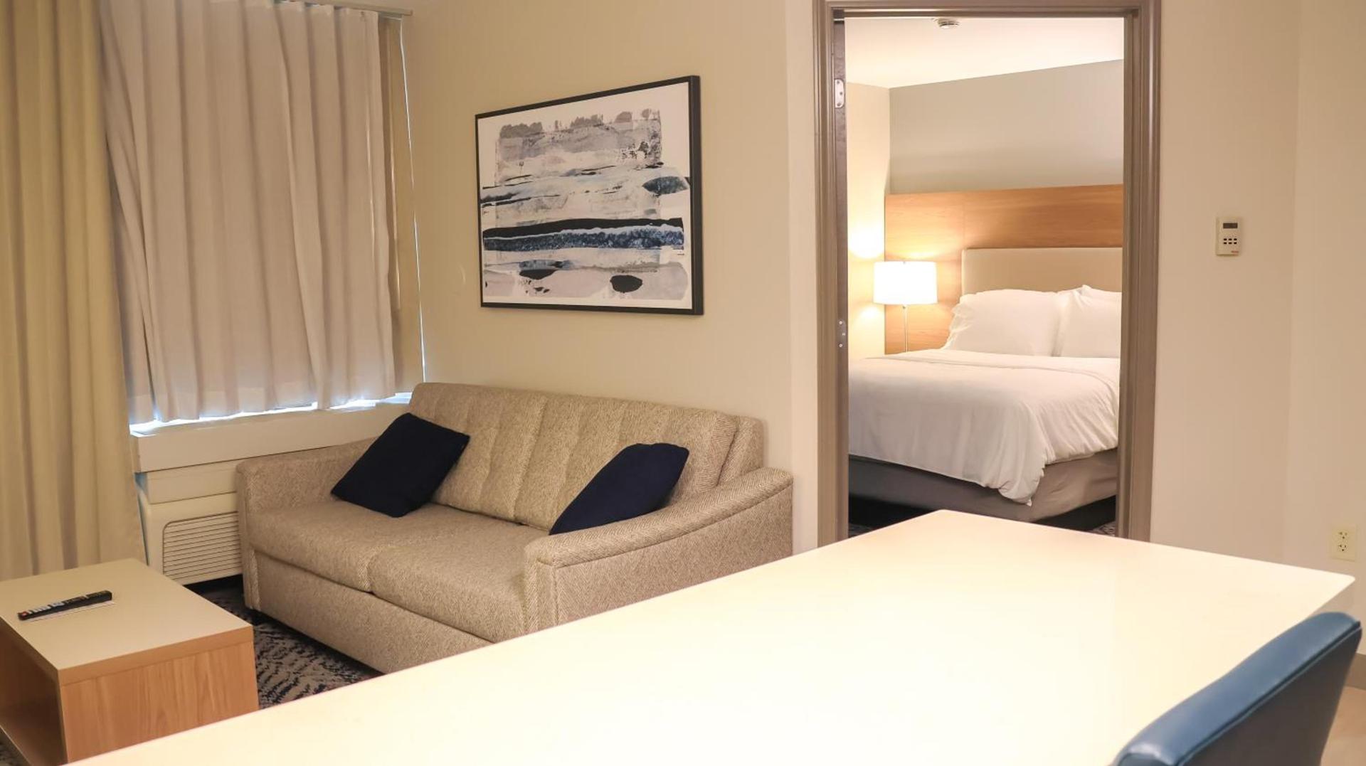 Candlewood Suites - Peoria at Grand Prairie by IHG photo 8