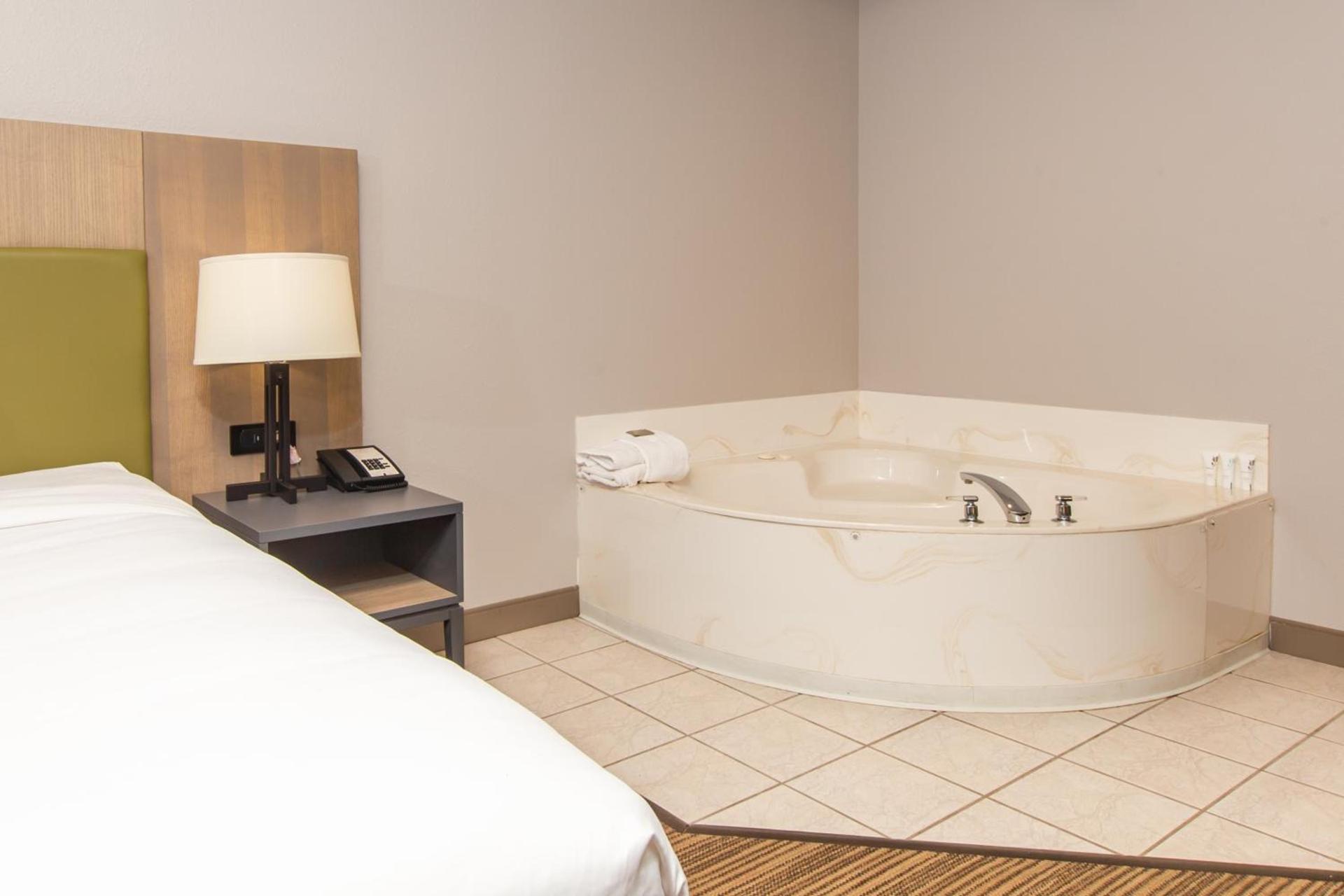 Country Inn & Suites by Radisson, Rapid City, SD photo 37