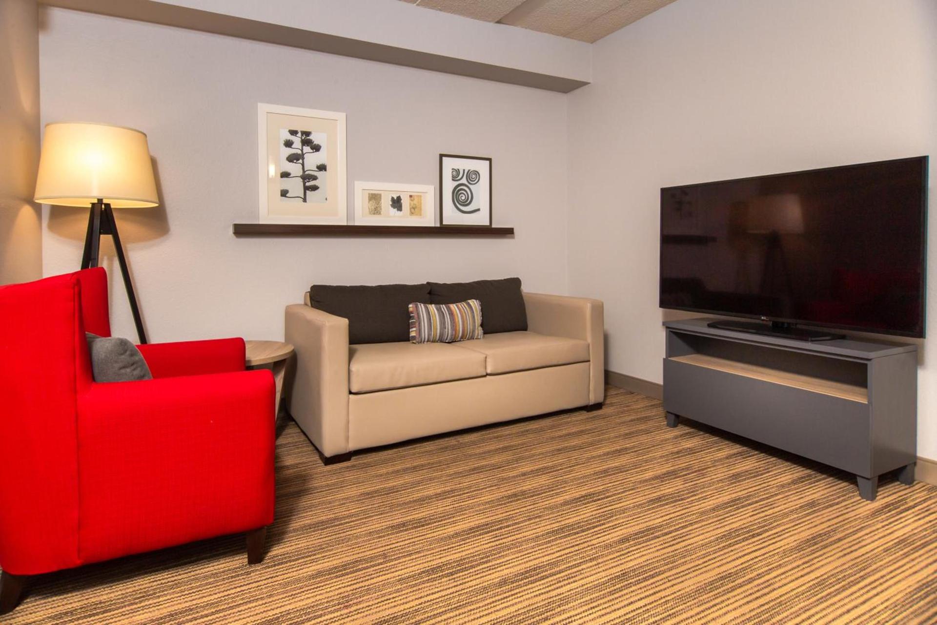 Country Inn & Suites by Radisson, Rapid City, SD photo 34
