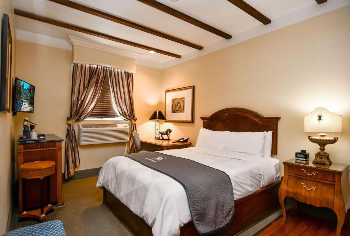 Brand Plaza Hotel photo 21