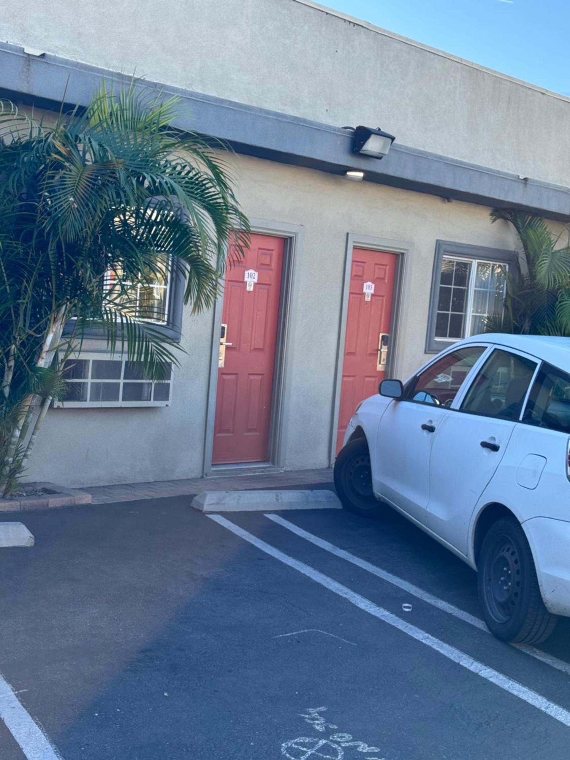 La Cienega Inn Motel photo 5