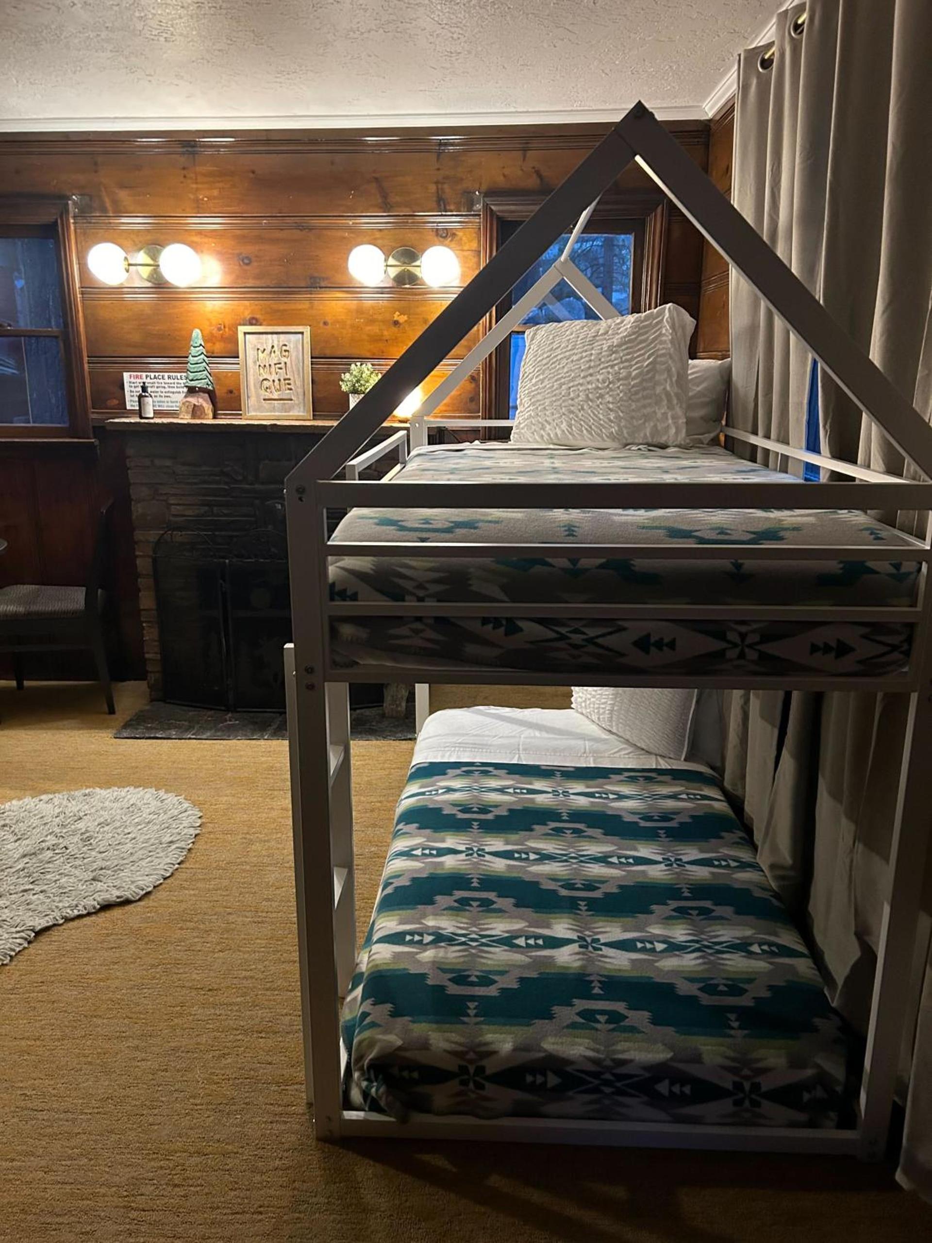 Three Pines Cabins photo 17