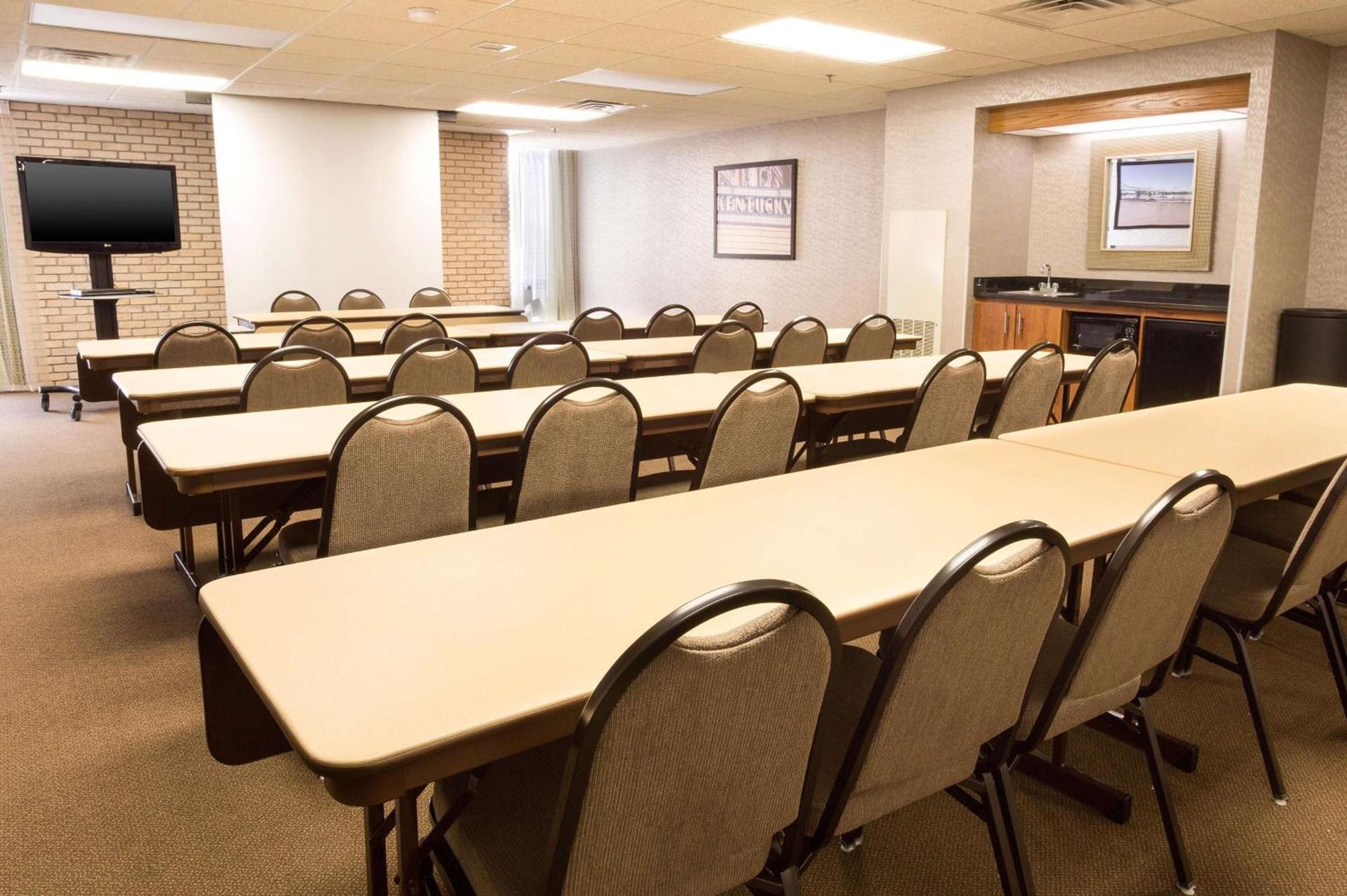 Drury Inn & Suites Paducah photo 18
