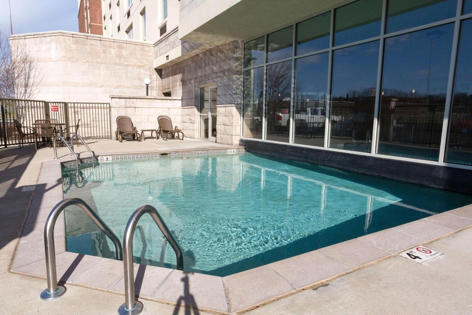 Drury Inn & Suites Cincinnati Sharonville photo 19