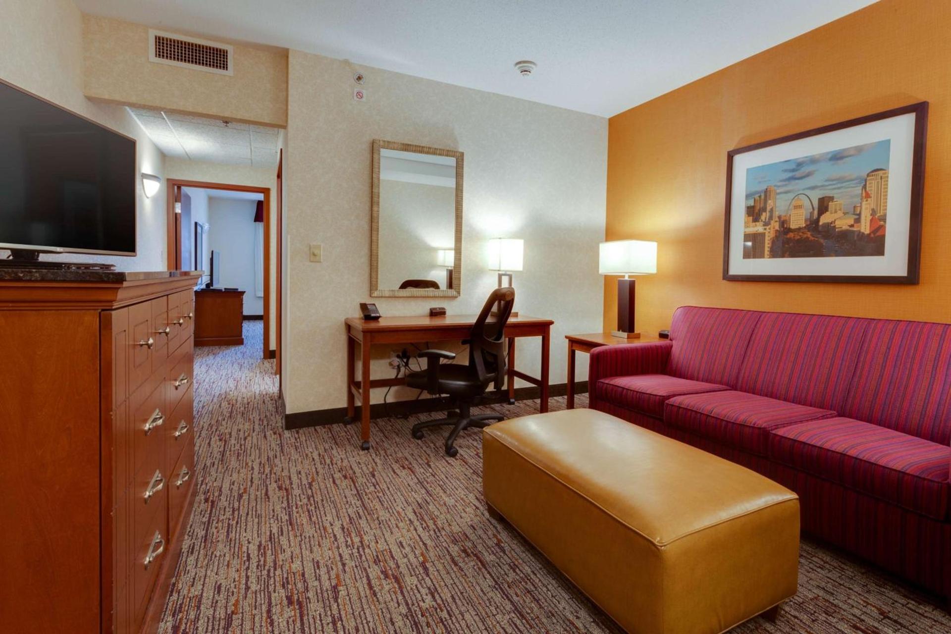 Drury Inn & Suites St. Louis Forest Park photo 8