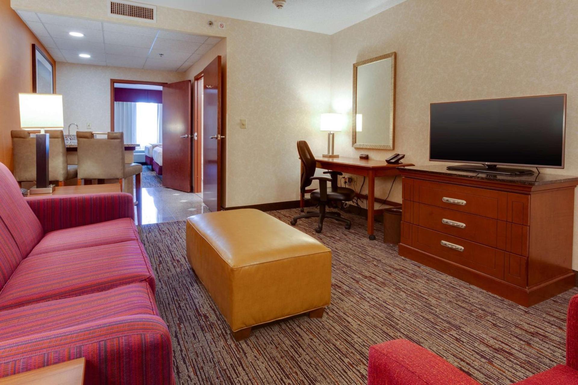 Drury Inn & Suites St. Louis Forest Park photo 10