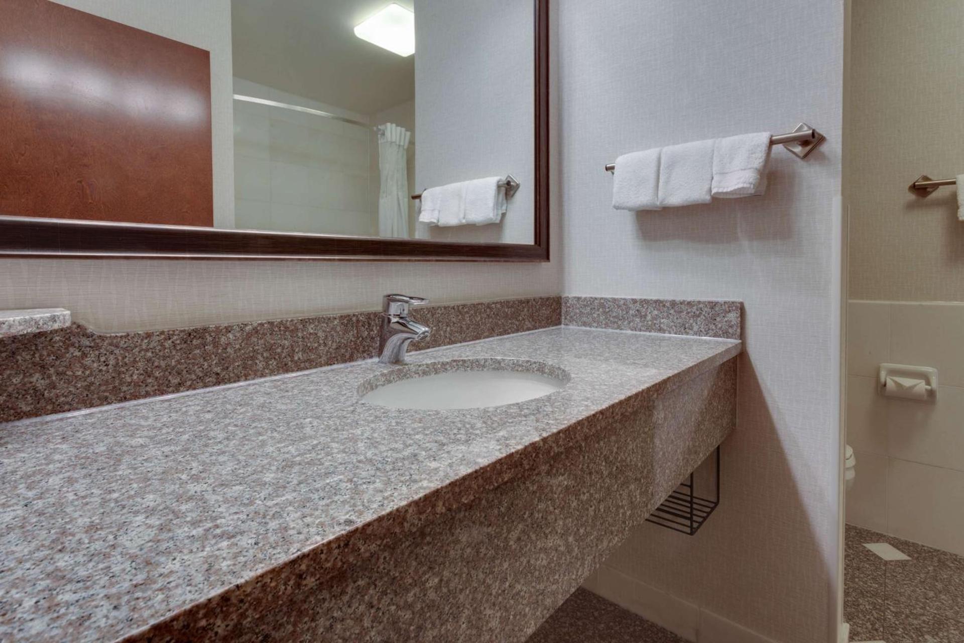 Drury Inn & Suites St. Louis Forest Park photo 19