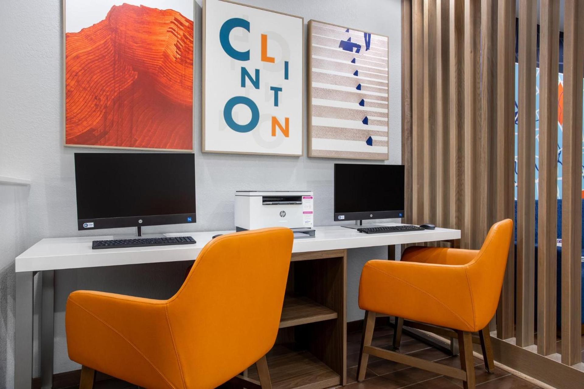 Holiday Inn Express & Suites Clinton by IHG photo 47