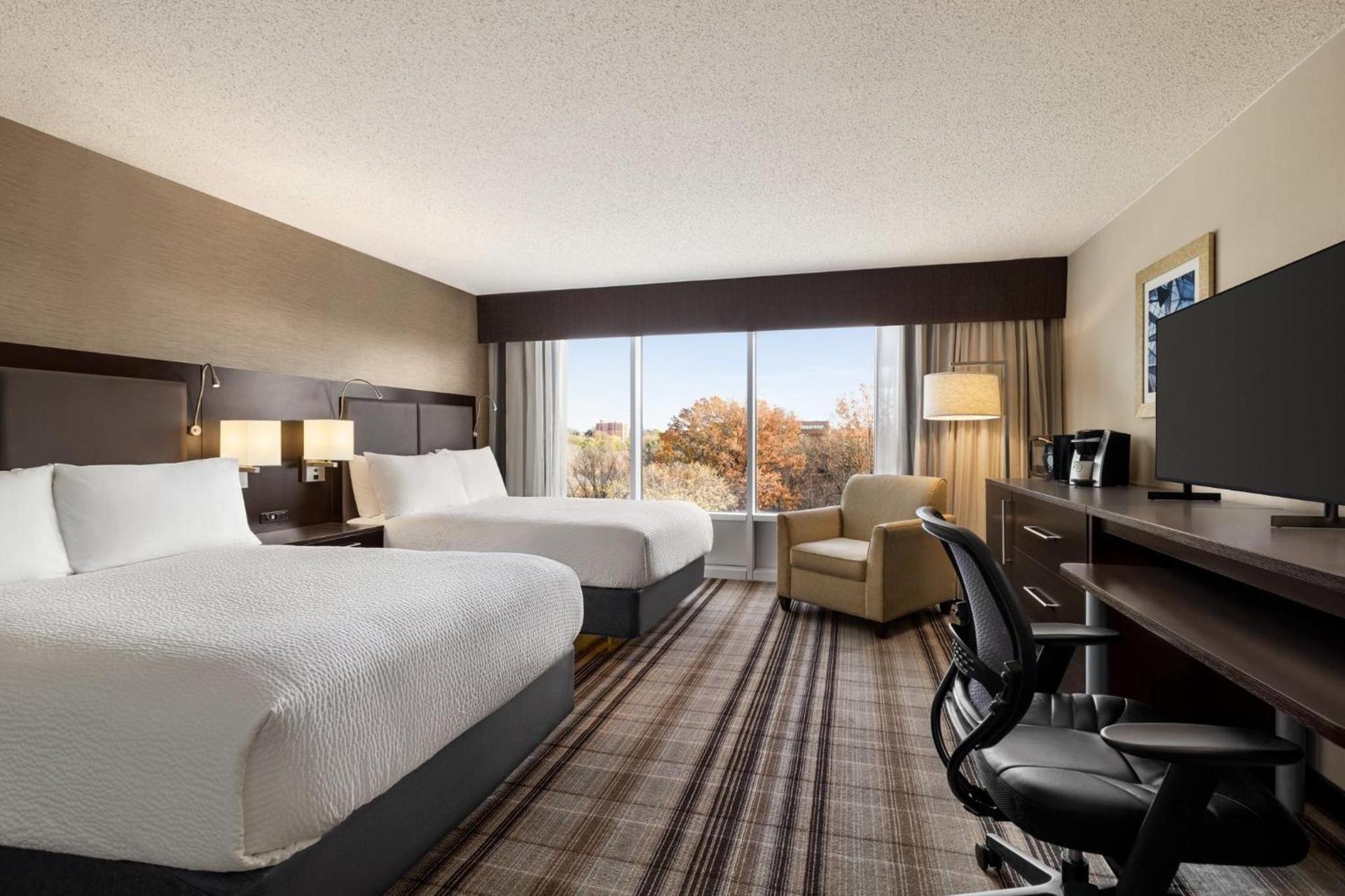 Holiday Inn Gaithersburg by IHG photo 39