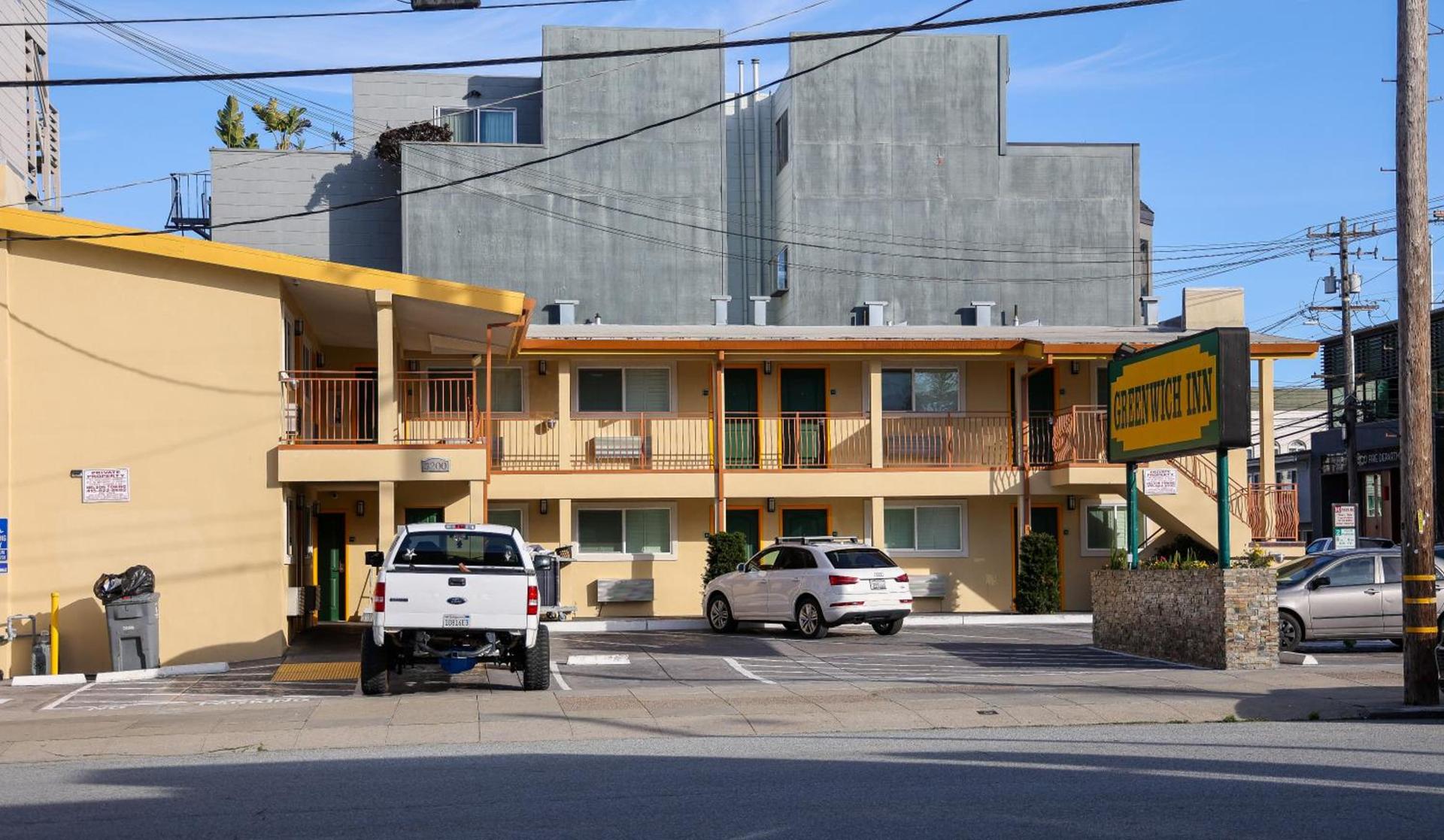 Greenwich Inn photo 3