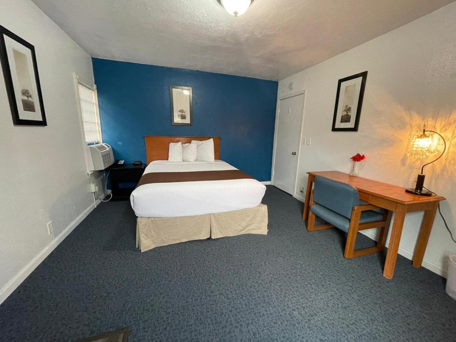 Sparta inn photo 3