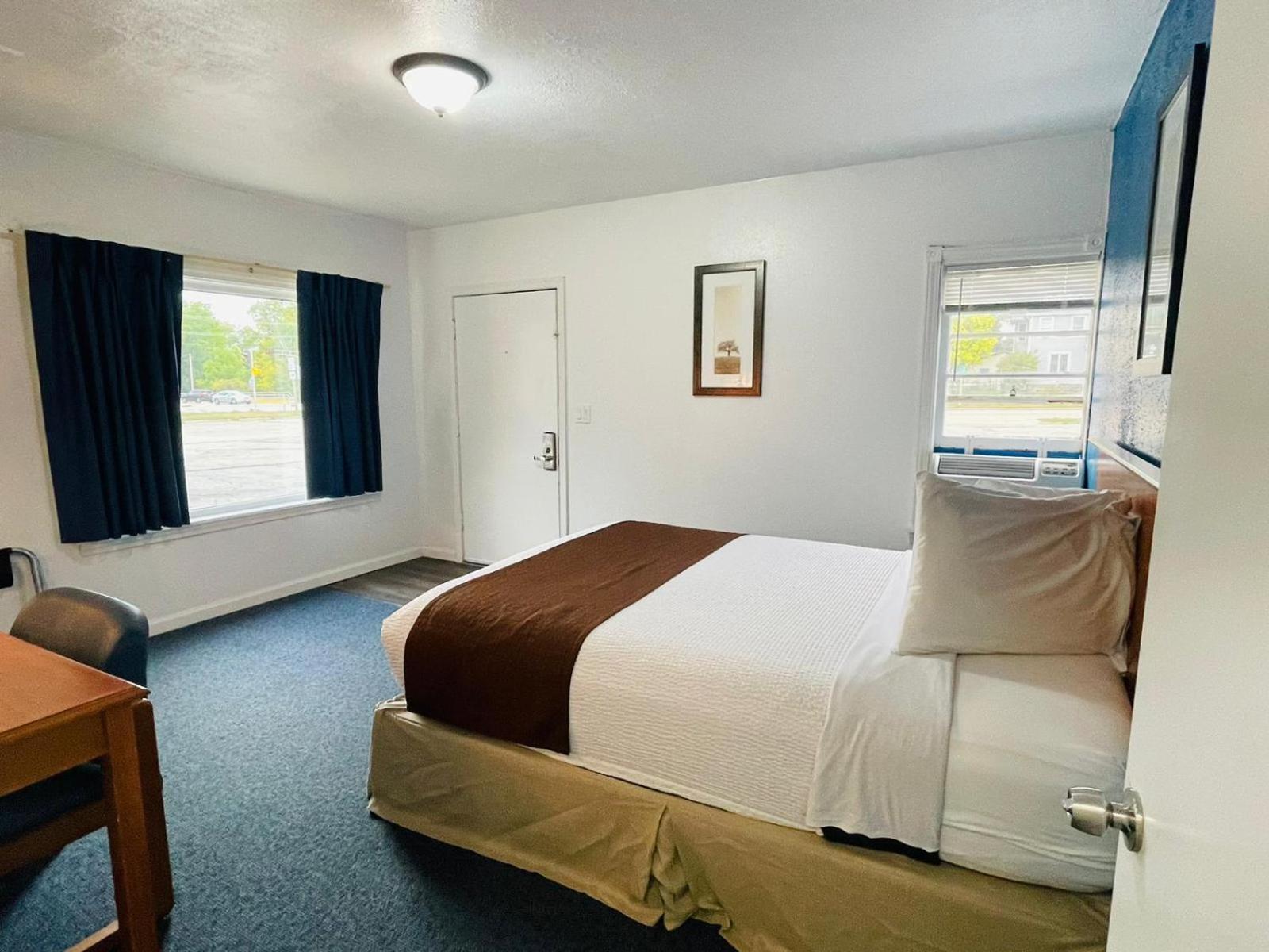 Sparta inn photo 2
