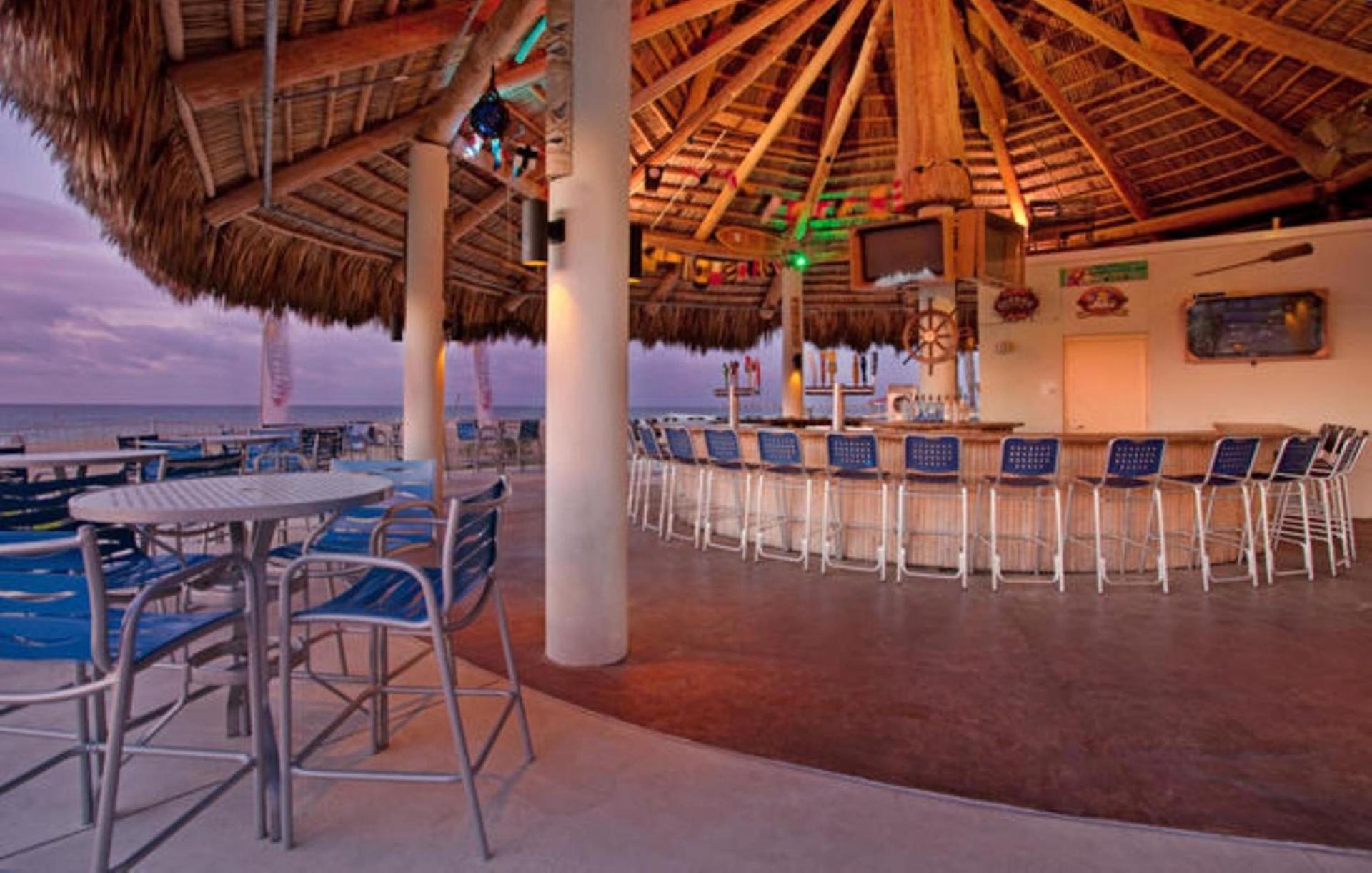 Holiday Inn Resort Pensacola Beach Gulf Front by IHG photo 10