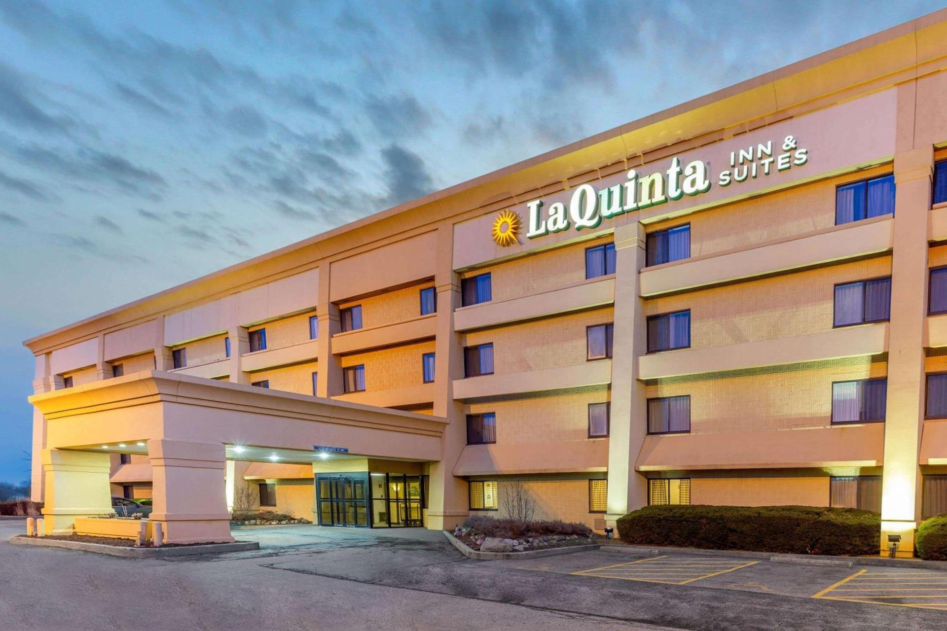 La Quinta by Wyndham Chicago Gurnee photo 4