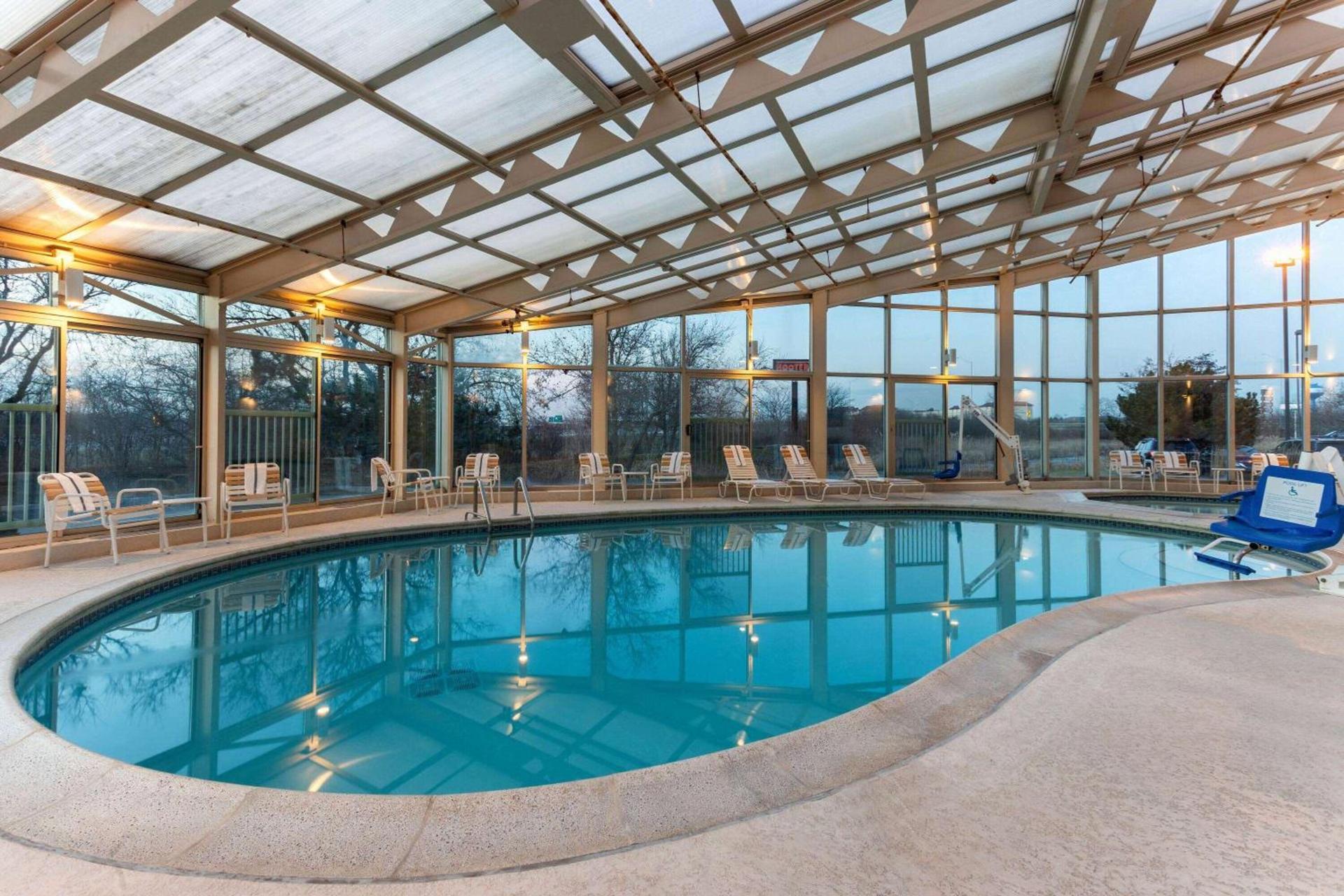 La Quinta by Wyndham Chicago Gurnee photo 13