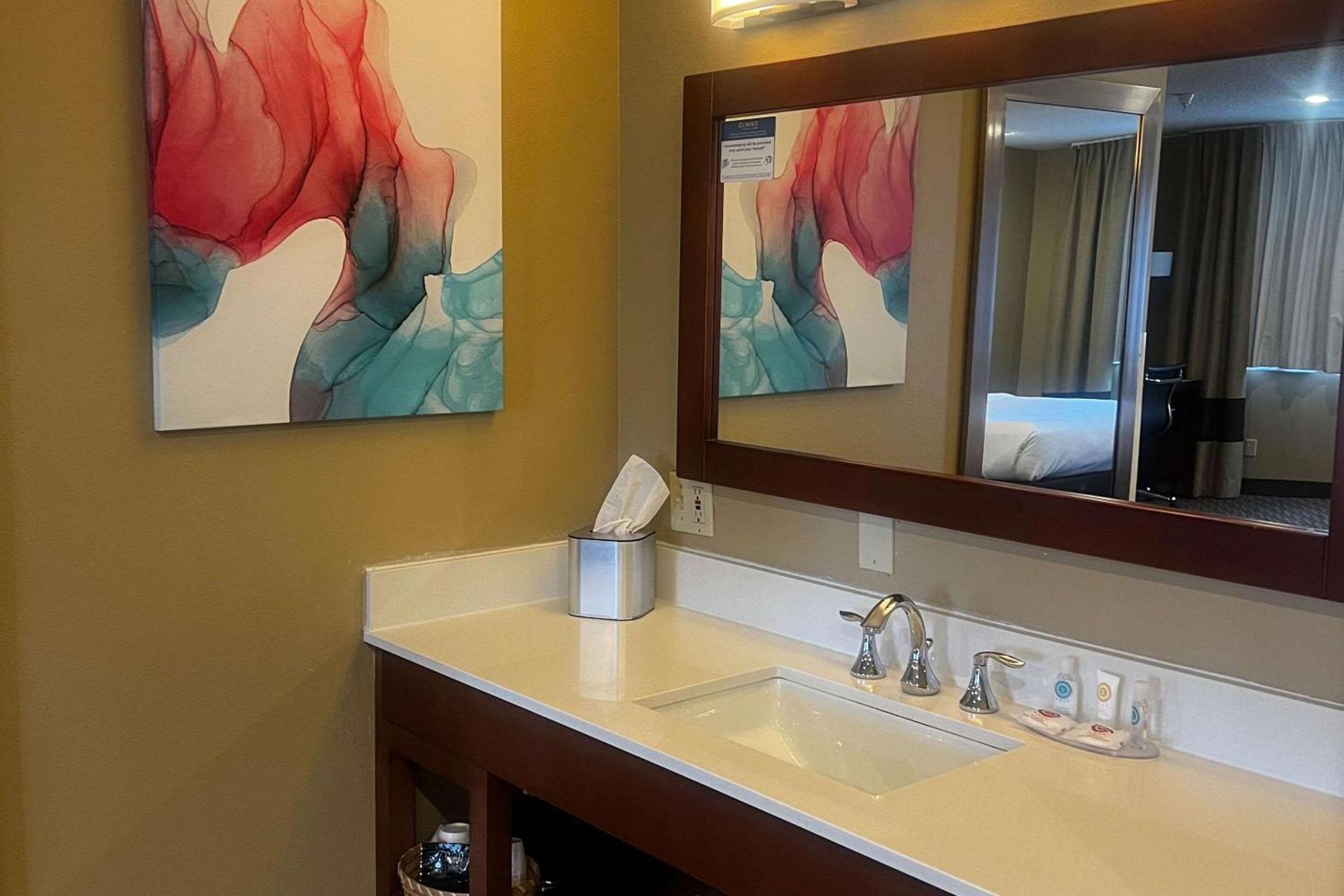 Comfort Inn Colville photo 33