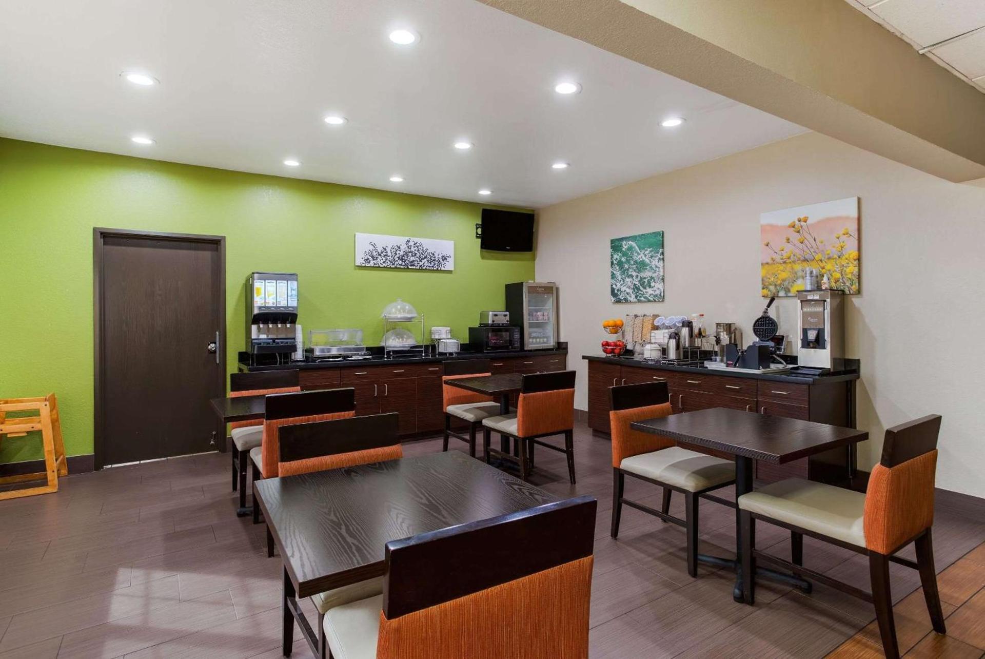 Sleep Inn University photo 22