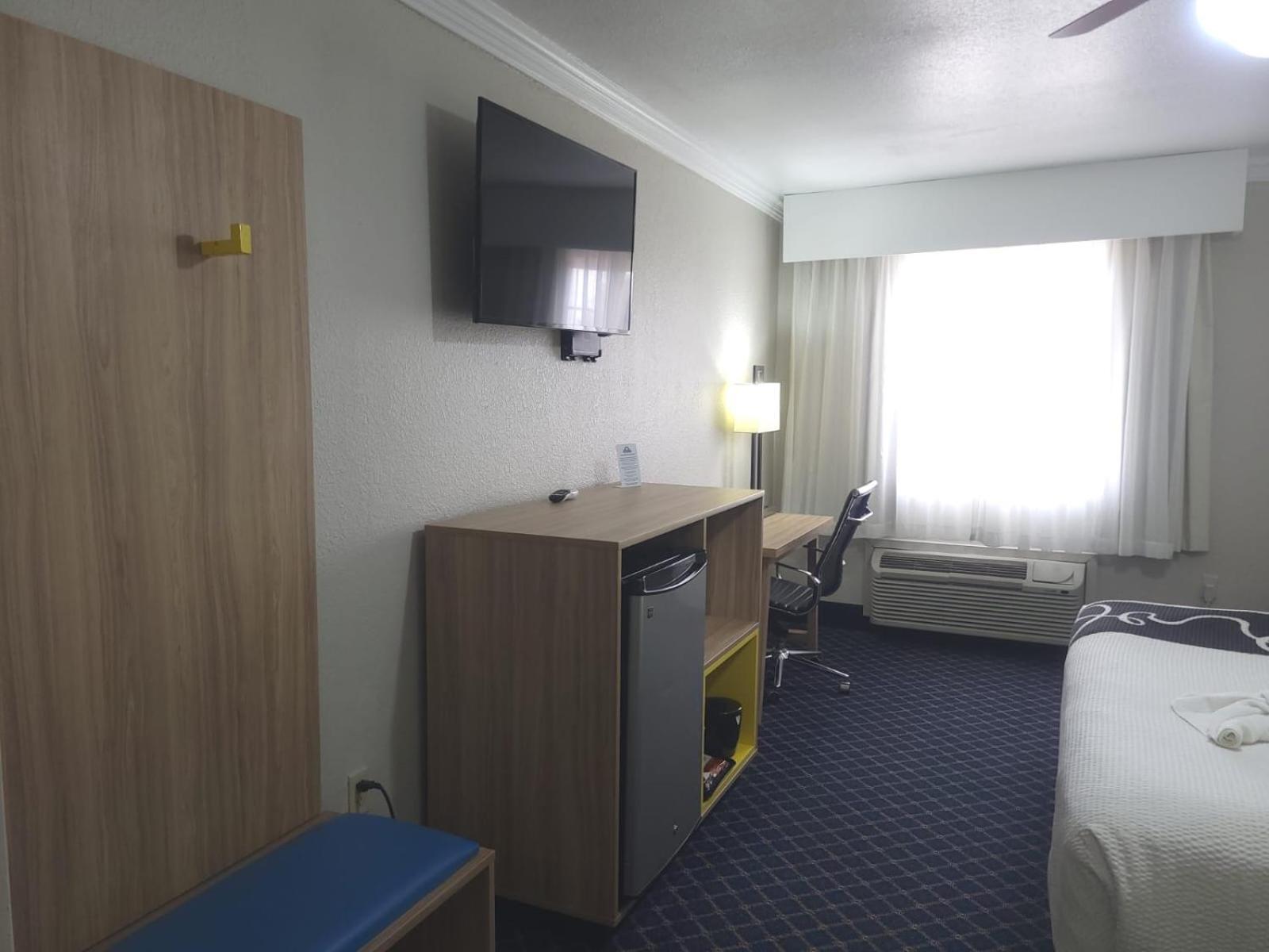 Days Inn by Wyndham Dalhart photo 39