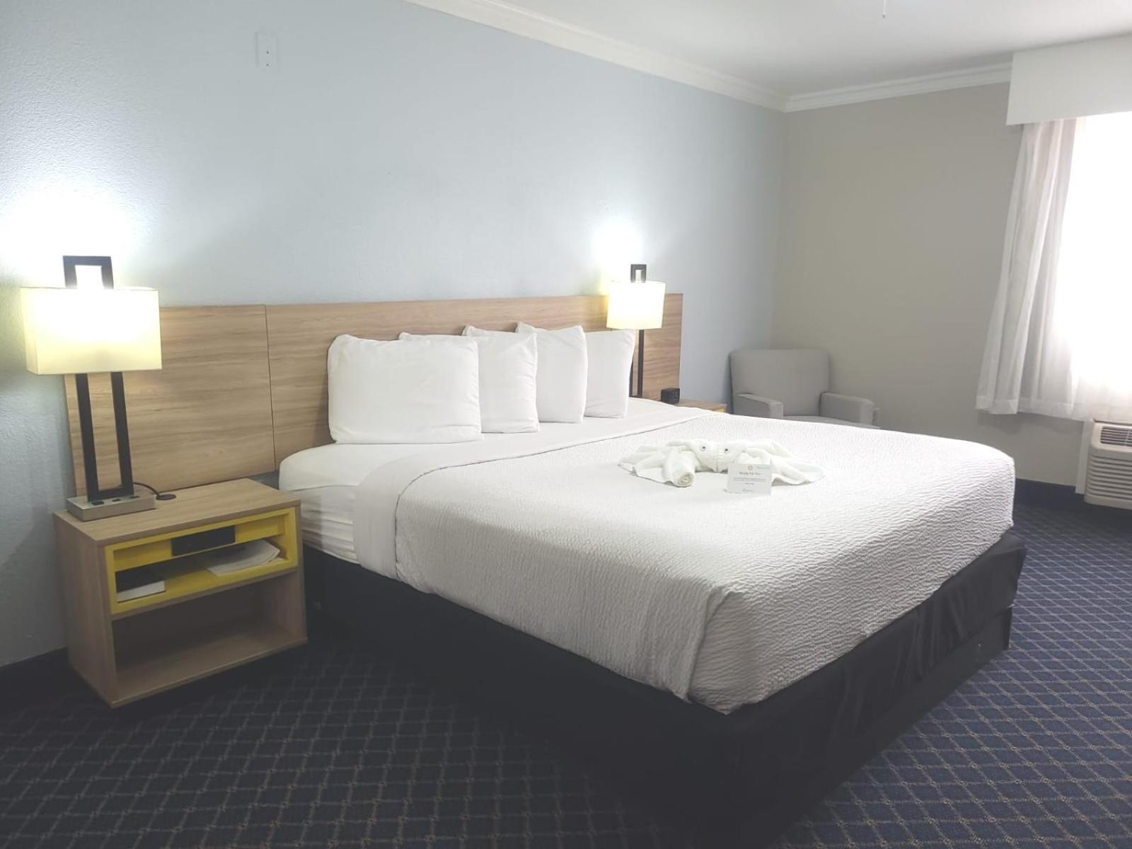 Days Inn by Wyndham Dalhart photo 34