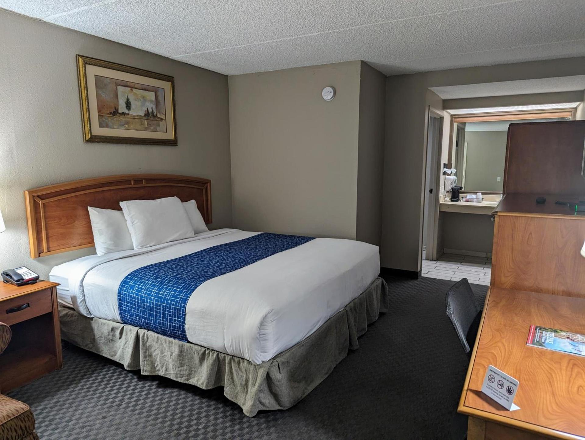 Travelodge by Wyndham Pueblo photo 14