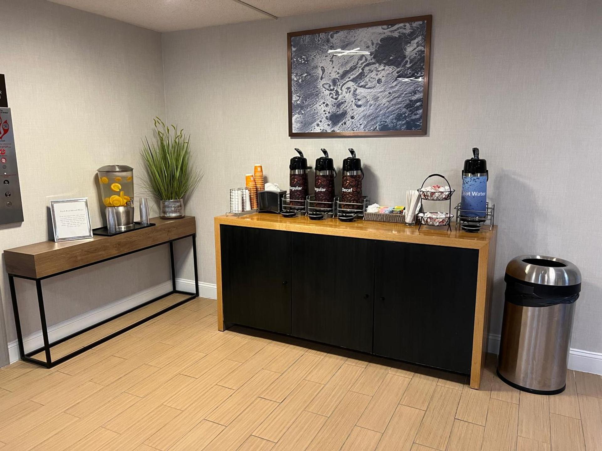 Comfort Inn & Suites Danbury-Bethel photo 47