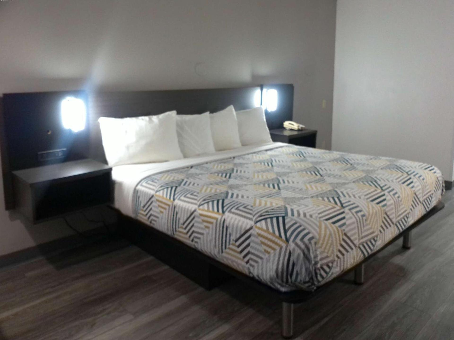 Motel 6-Winslow, AZ photo 4
