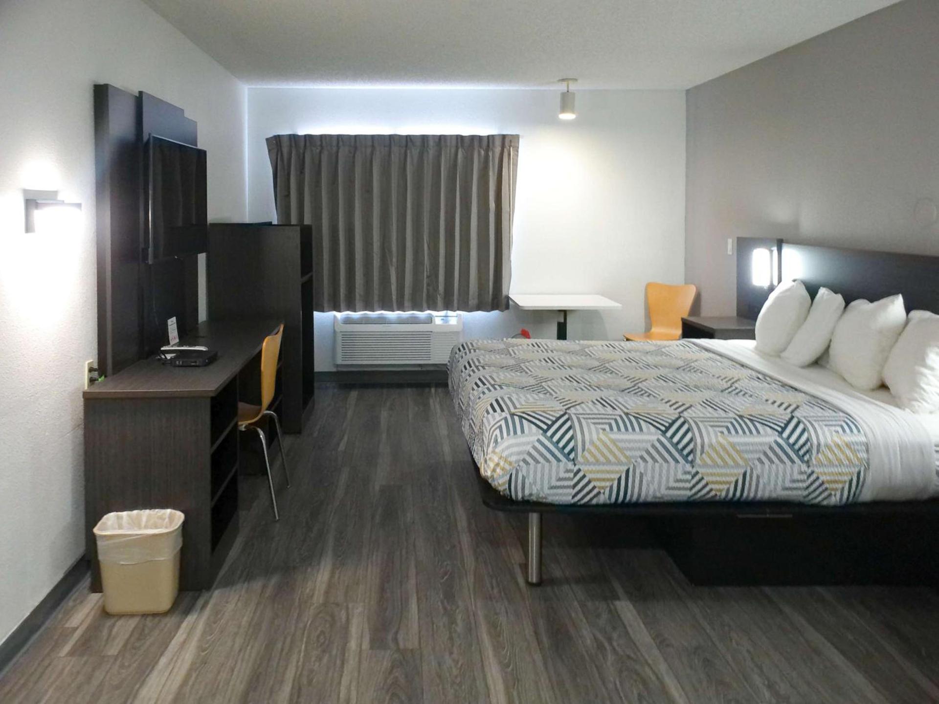 Motel 6-Winslow, AZ photo 7
