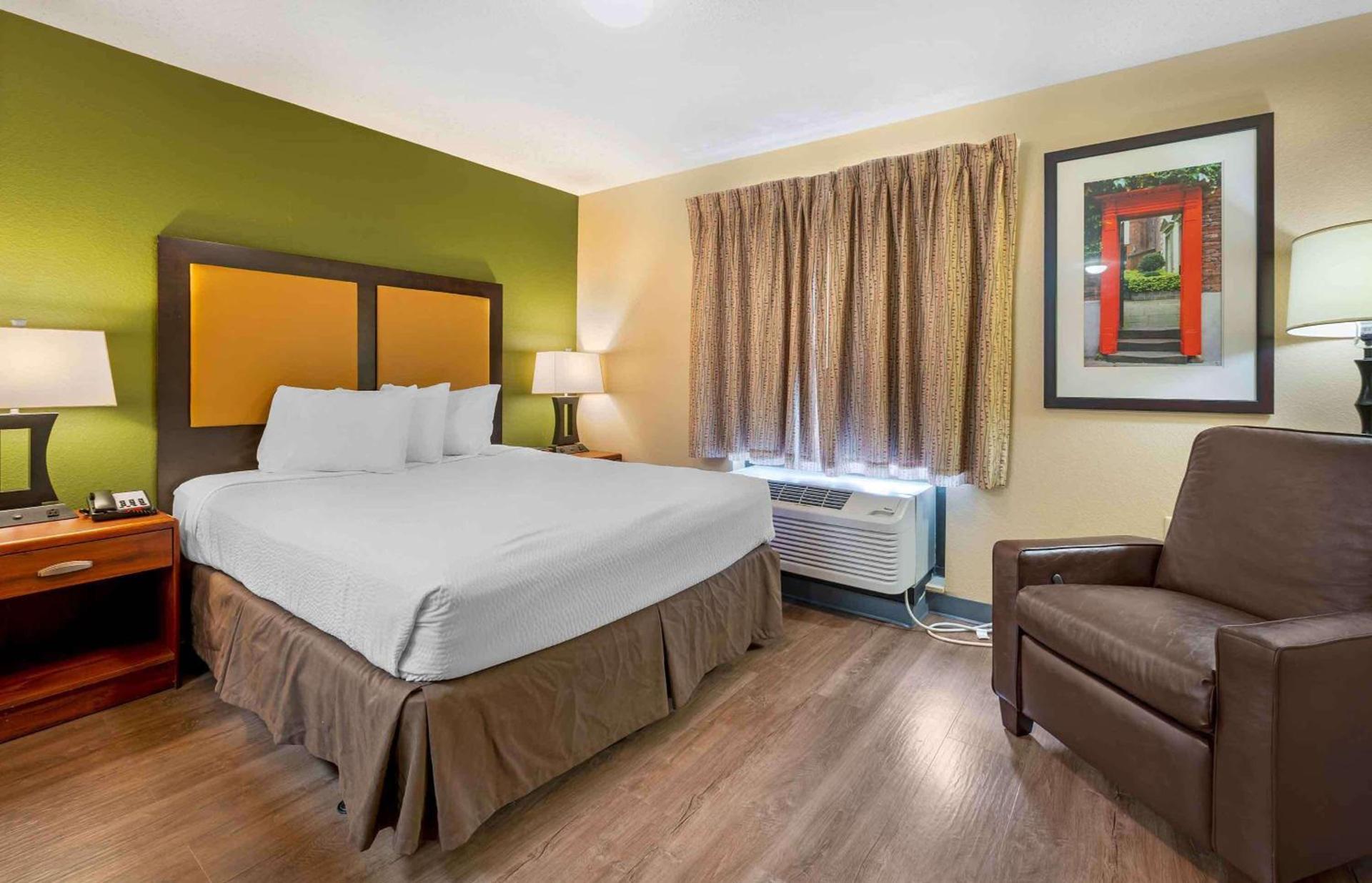 Studio 6 Extended Stay South Bend Mishawaka South IN photo 7
