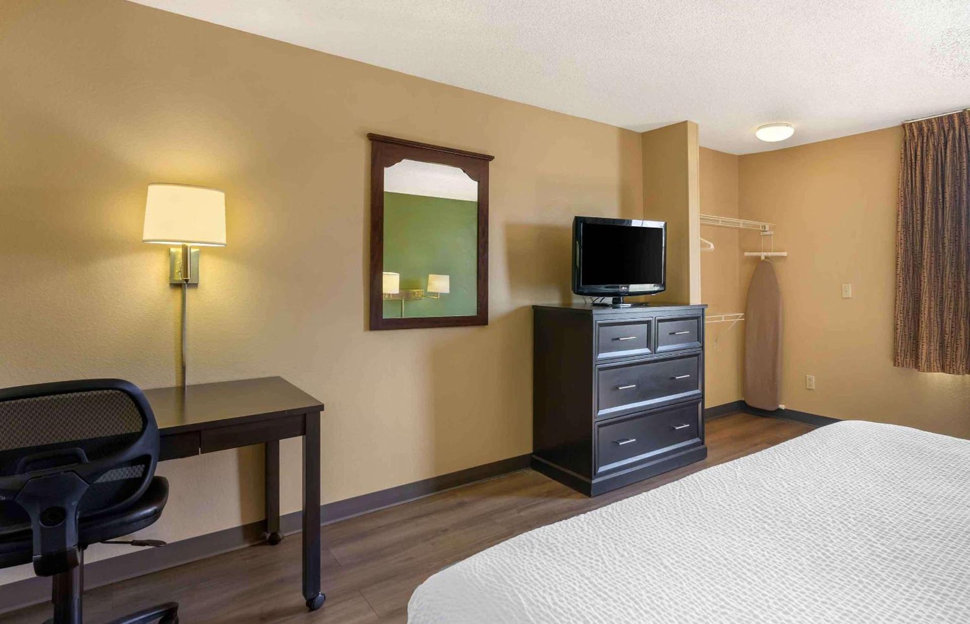 Studio 6 Extended Stay South Bend Mishawaka South IN photo 12