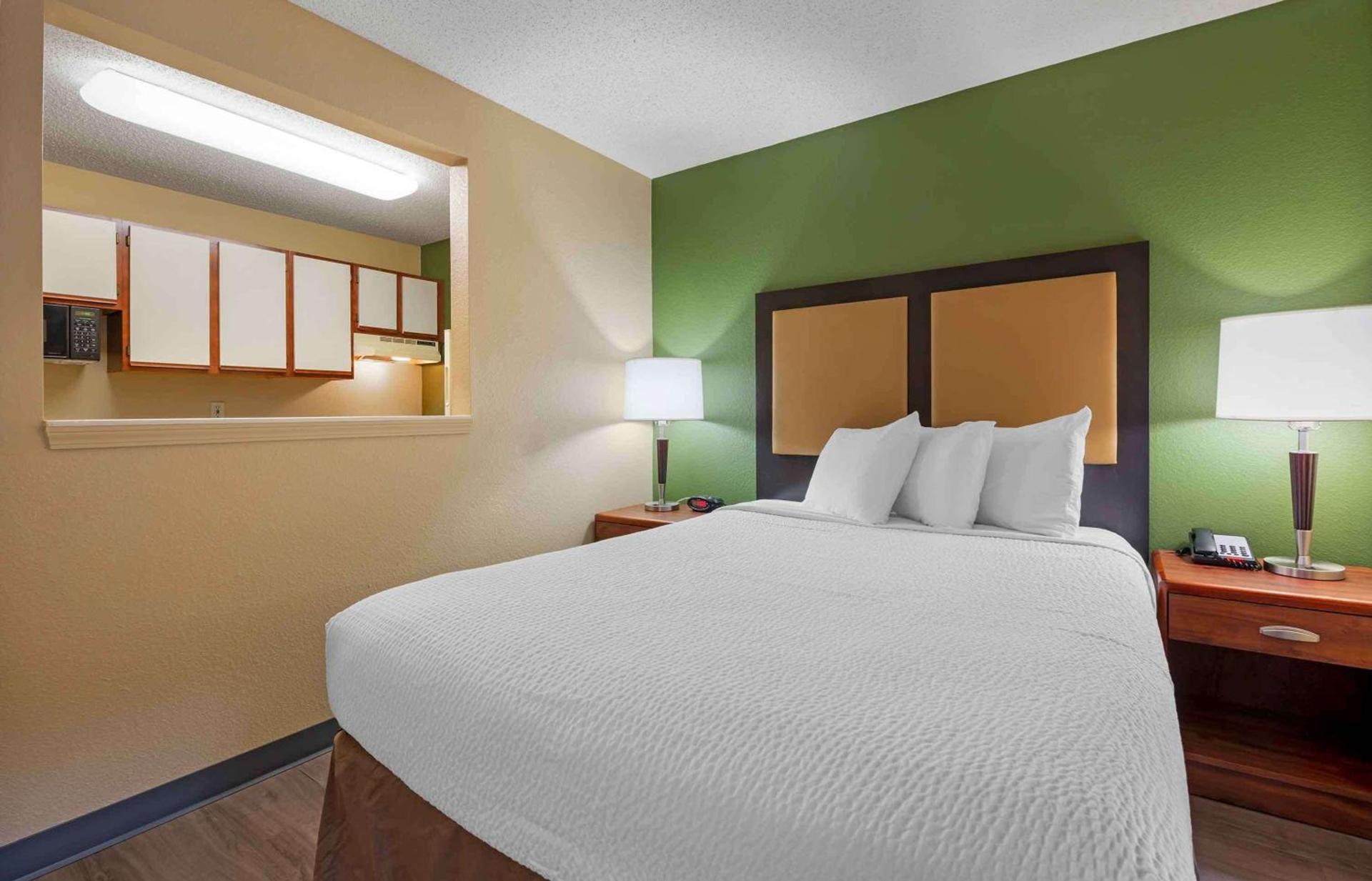 Studio 6 Extended Stay South Bend Mishawaka South IN photo 14