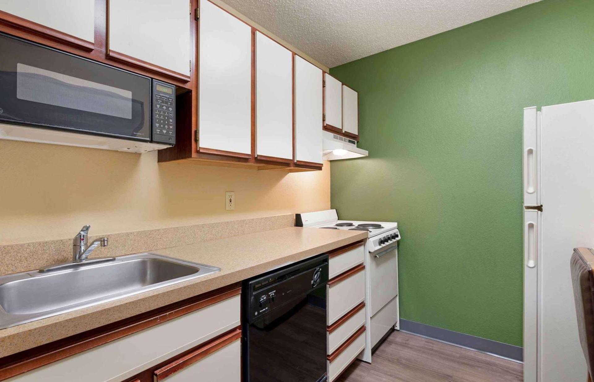 Studio 6 Extended Stay South Bend Mishawaka South IN photo 18