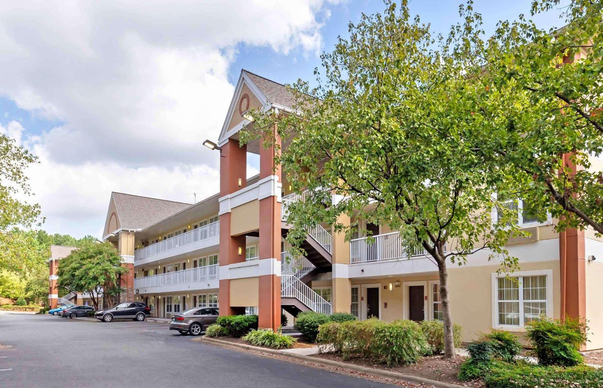 Extended Stay America Select Suites - Durham - University photo 1