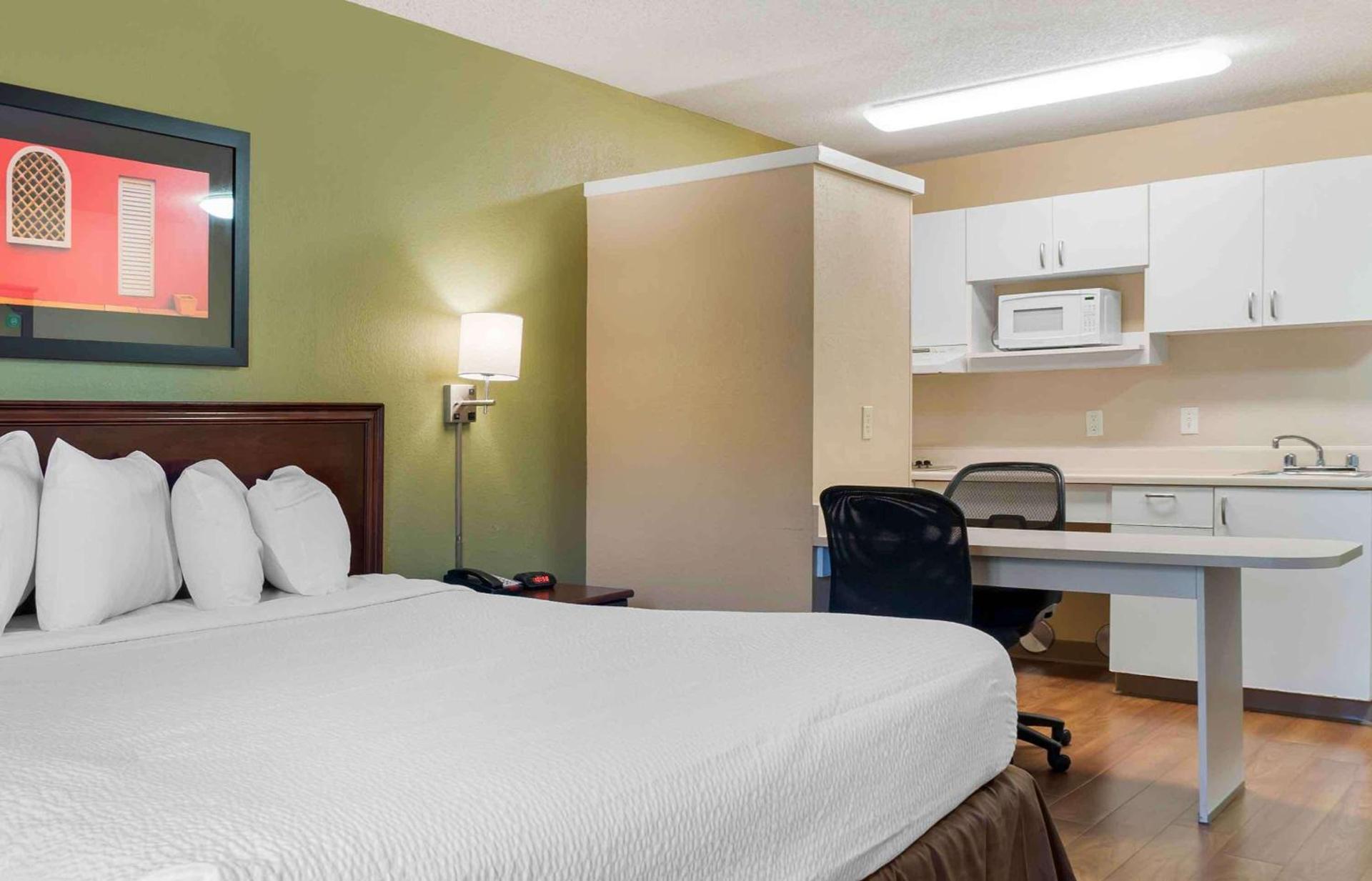 Extended Stay America Select Suites - Detroit - Novi - Haggerty Road photo 7