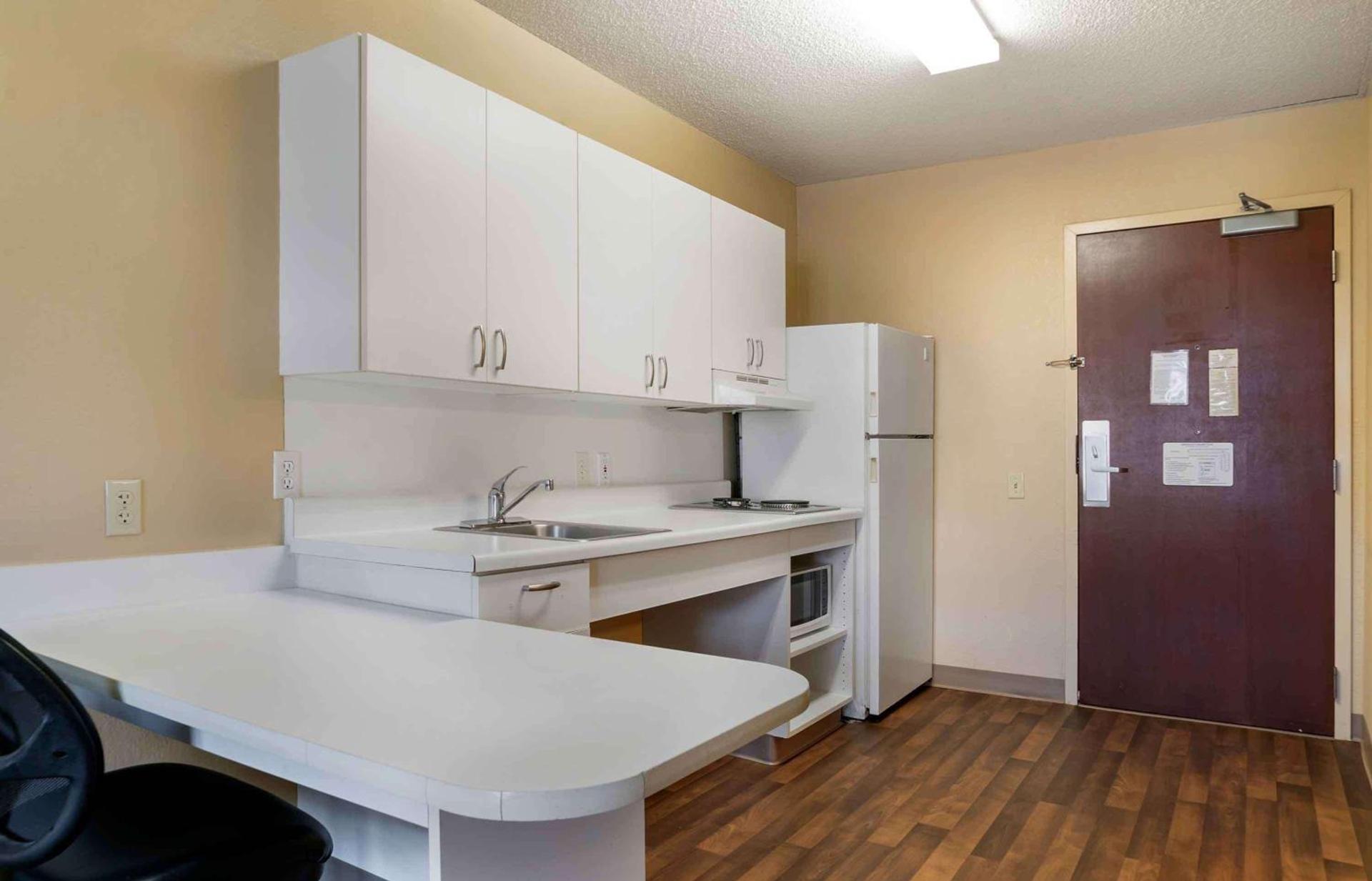 Extended Stay America Select Suites - Detroit - Novi - Haggerty Road photo 13