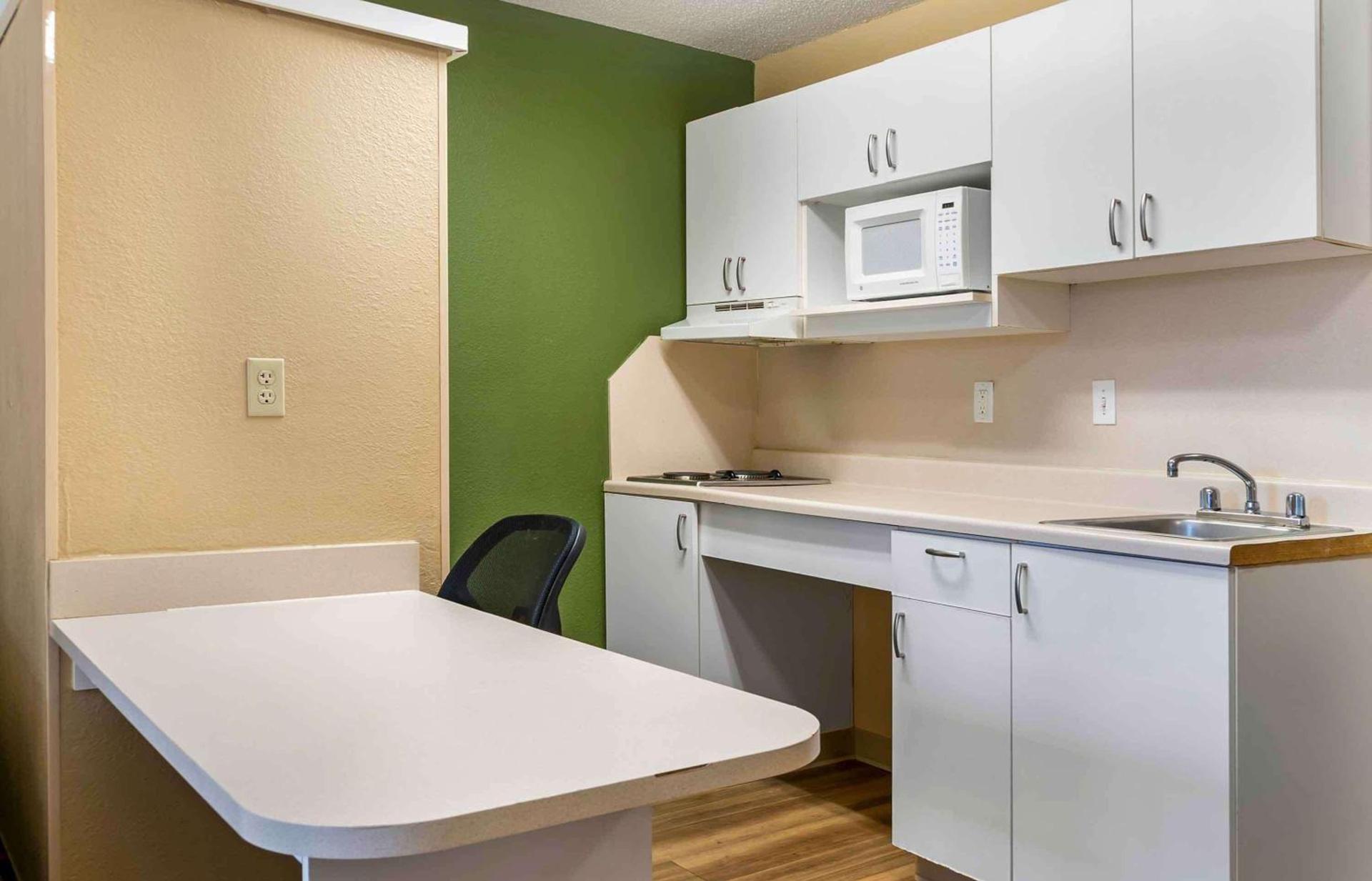 Extended Stay America Select Suites - Detroit - Novi - Haggerty Road photo 21