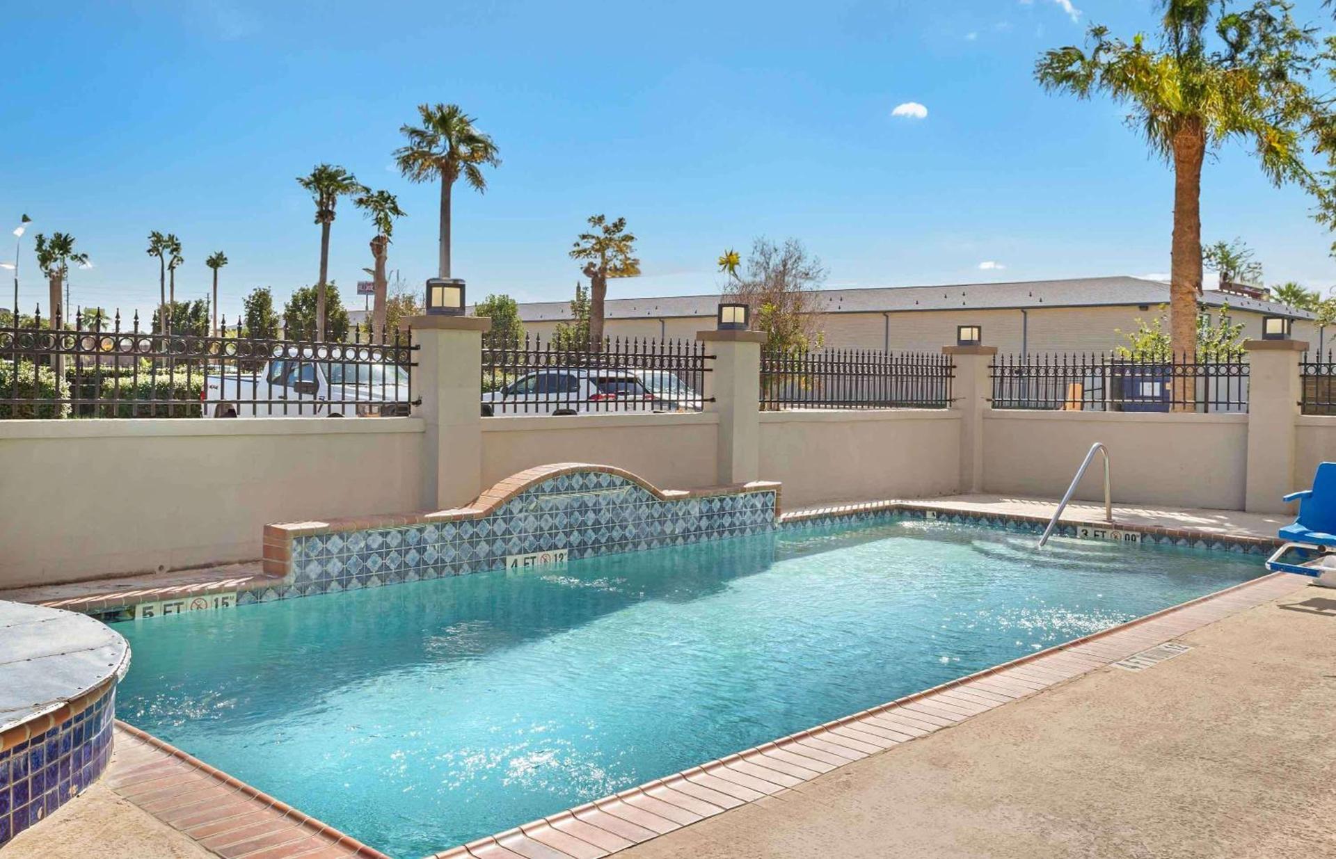 Extended Stay America Suites - Baytown photo 28