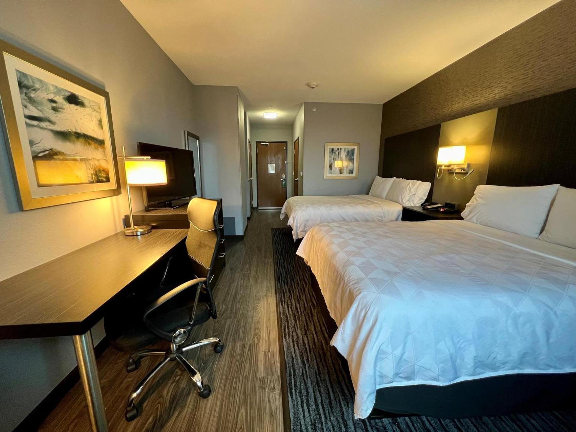 Holiday Inn Carlsbad/San Diego by IHG photo 34