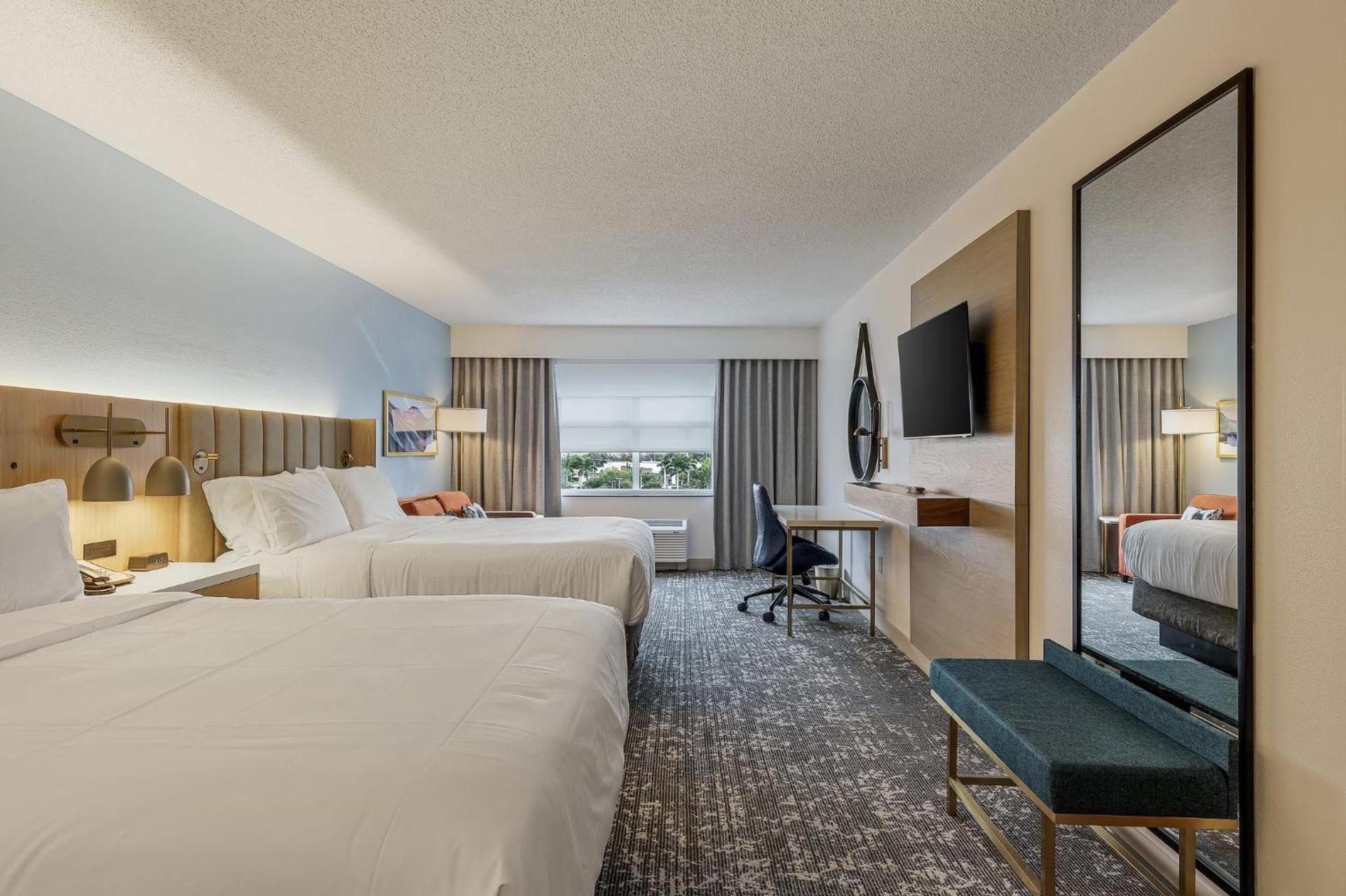Crowne Plaza Ft Myers Gulf Coast by IHG photo 39