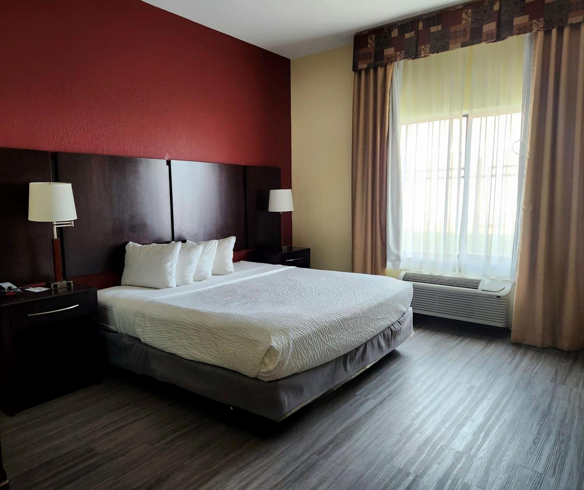 Days Inn & Suites by Wyndham Houston / West Energy Corridor photo 27