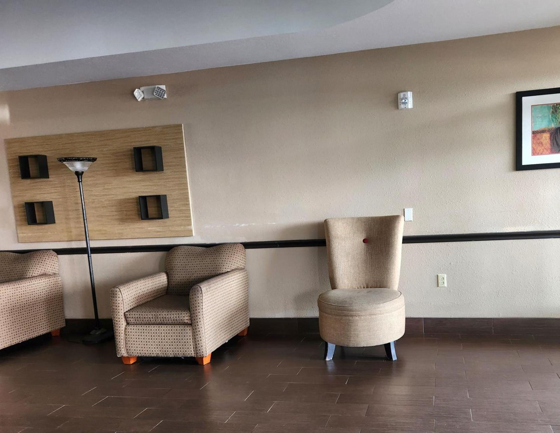Days Inn & Suites by Wyndham Houston / West Energy Corridor photo 52