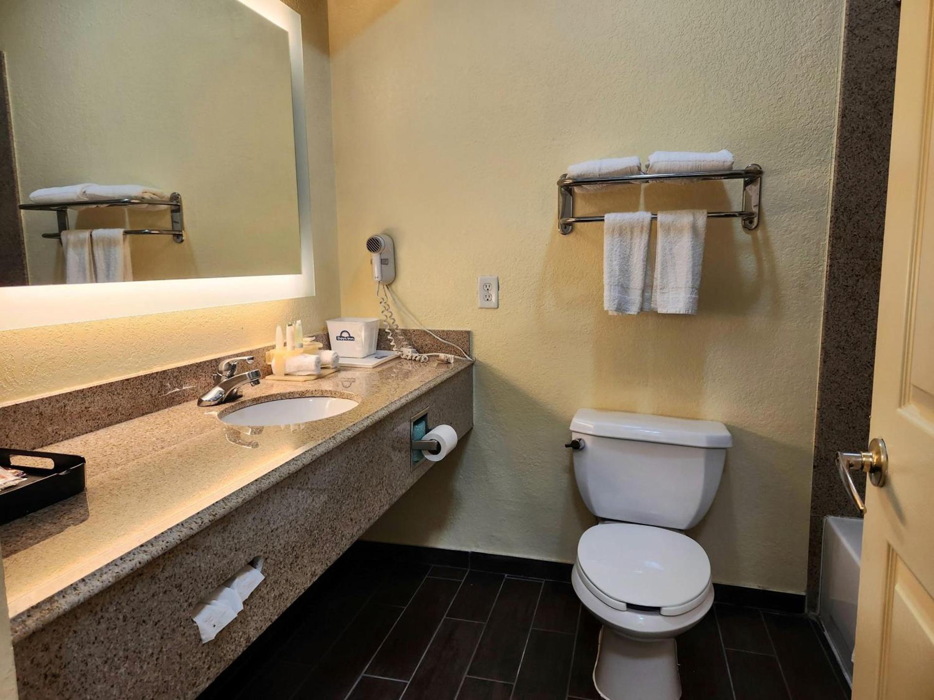 Studio 6 Suites Pasadena, TX photo 33