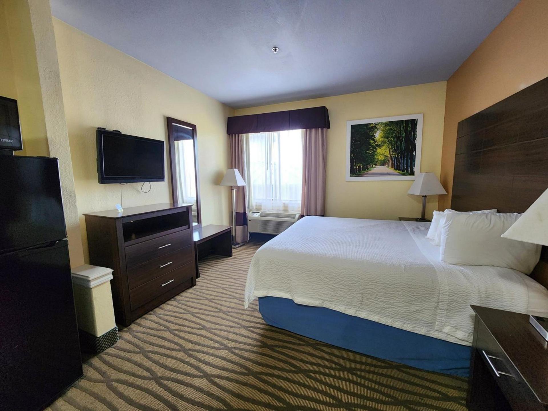 Studio 6 Suites Pasadena, TX photo 32