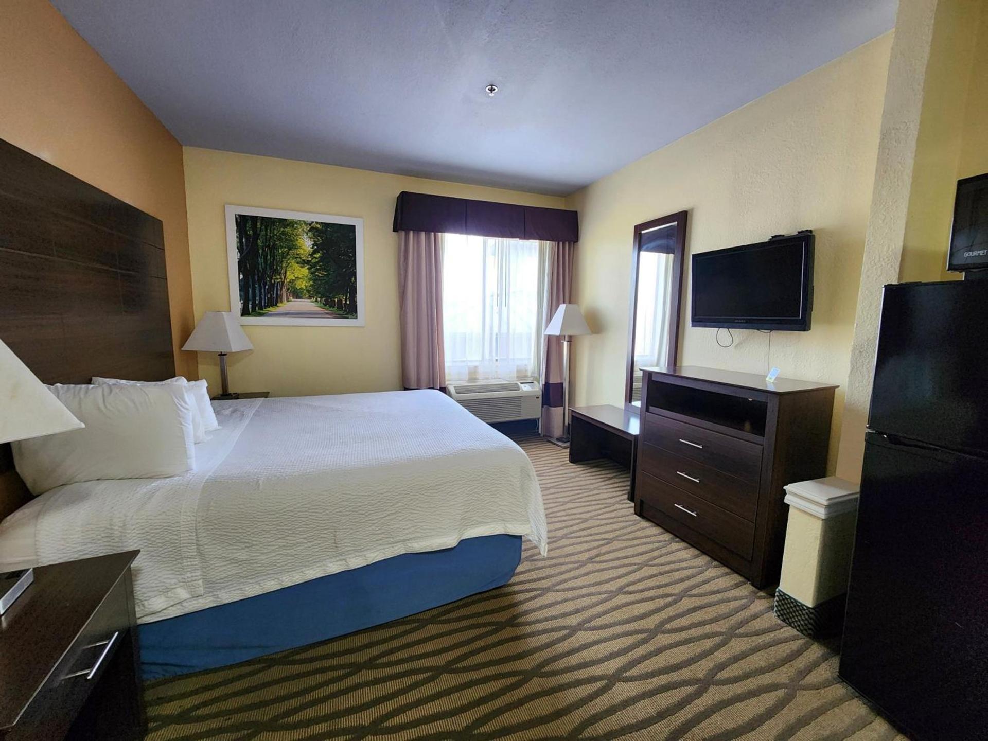 Studio 6 Suites Pasadena, TX photo 35