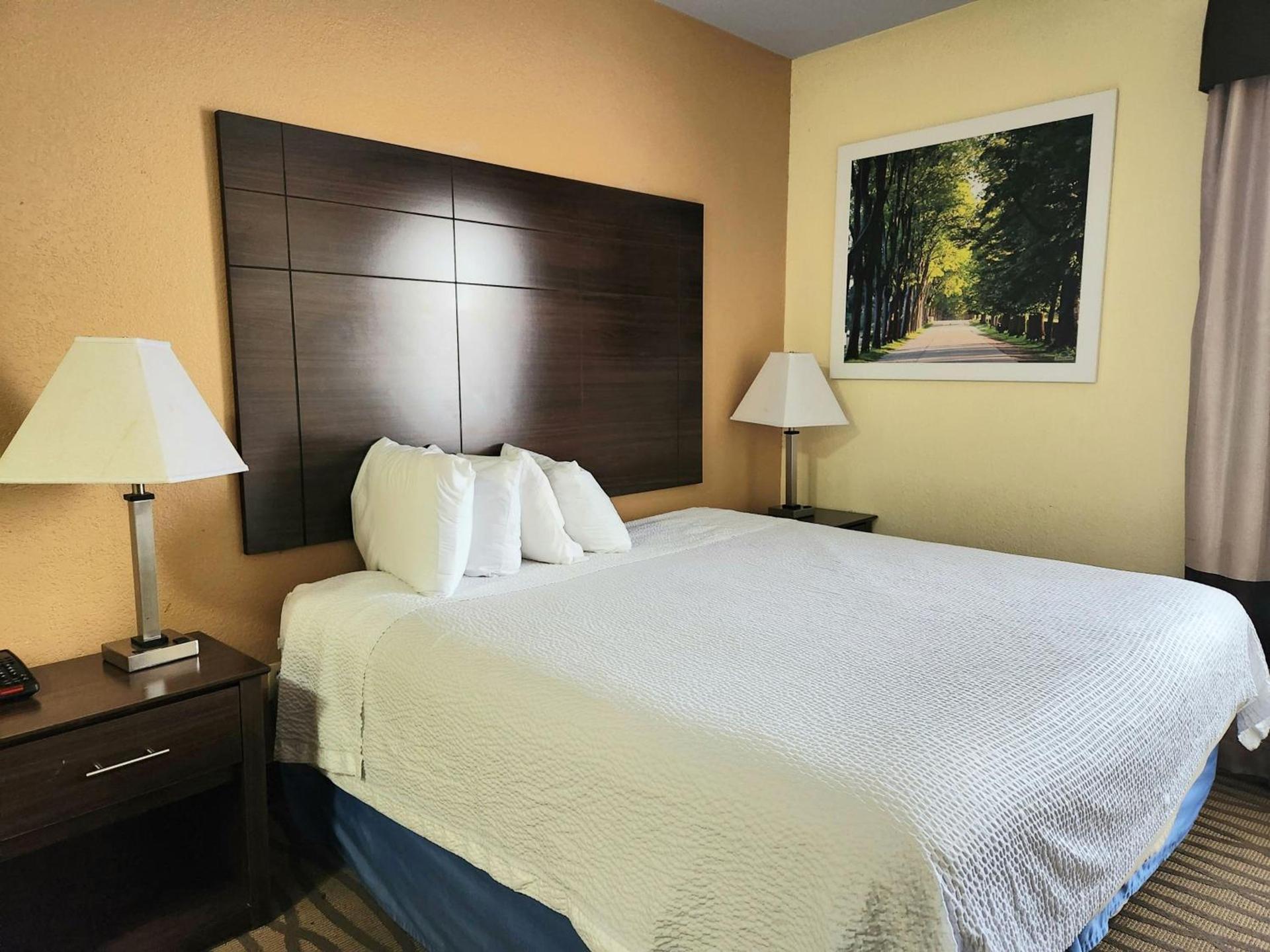 Studio 6 Suites Pasadena, TX photo 36