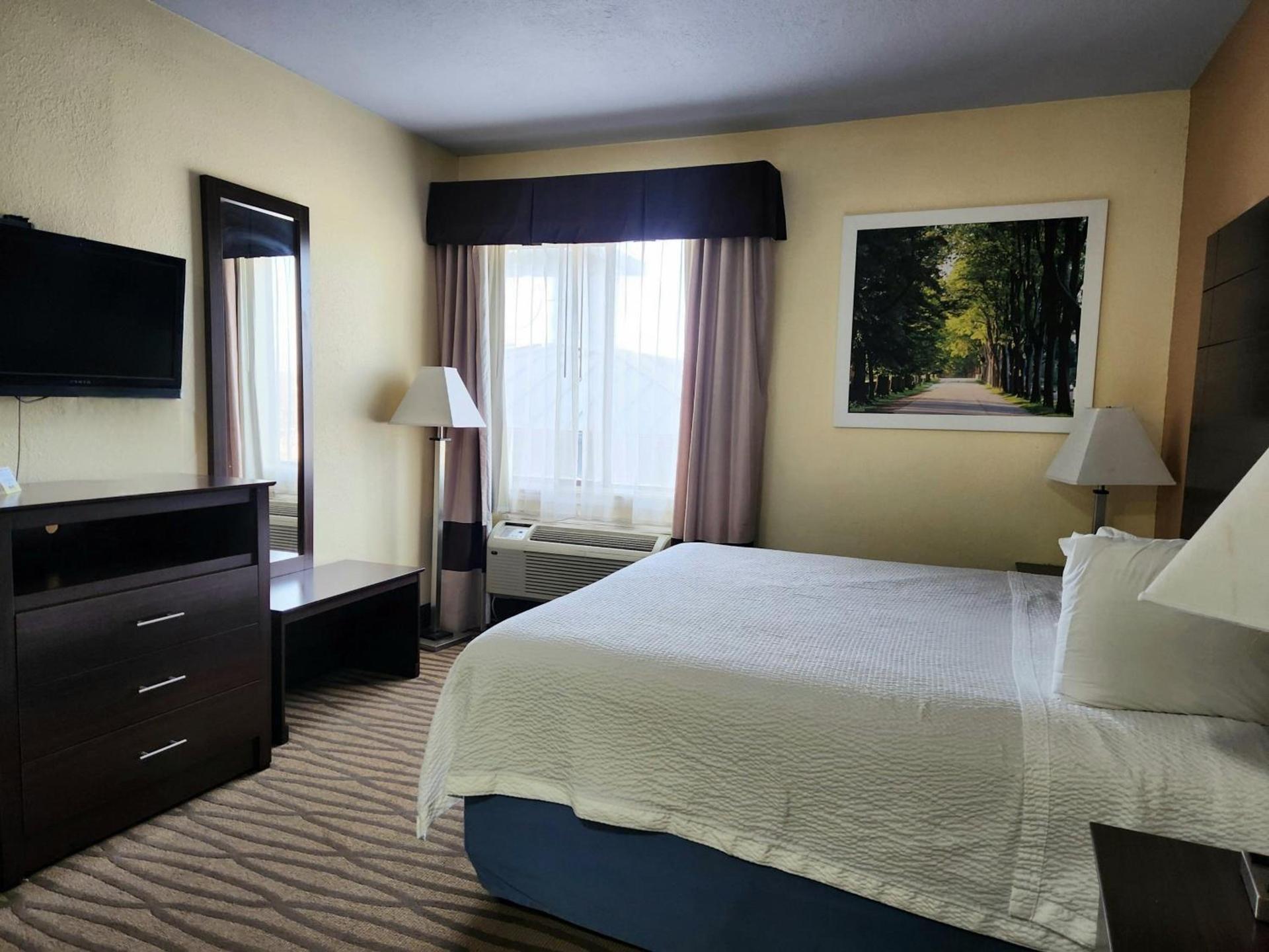 Studio 6 Suites Pasadena, TX photo 42